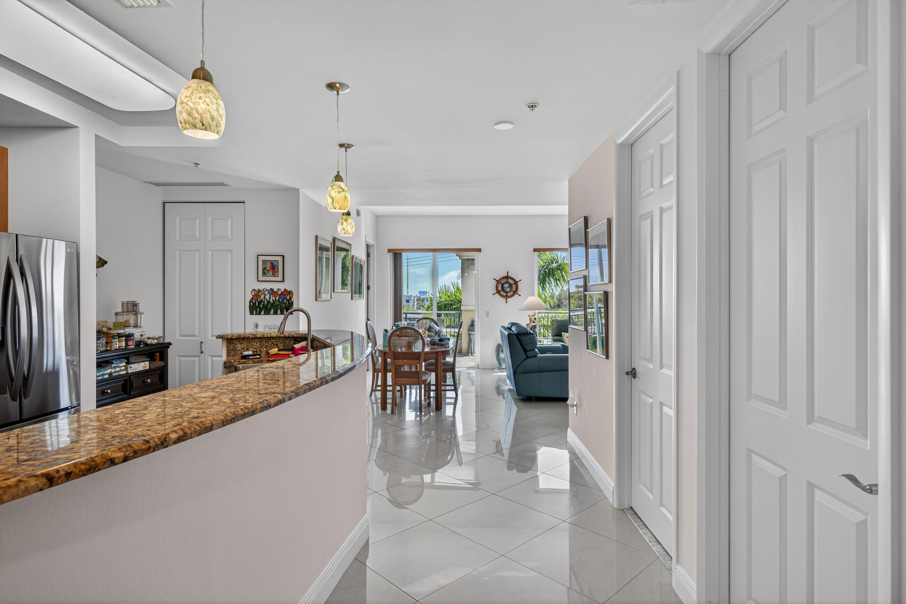 2631 NE 14th #406 Wilton Manors, FL 33334