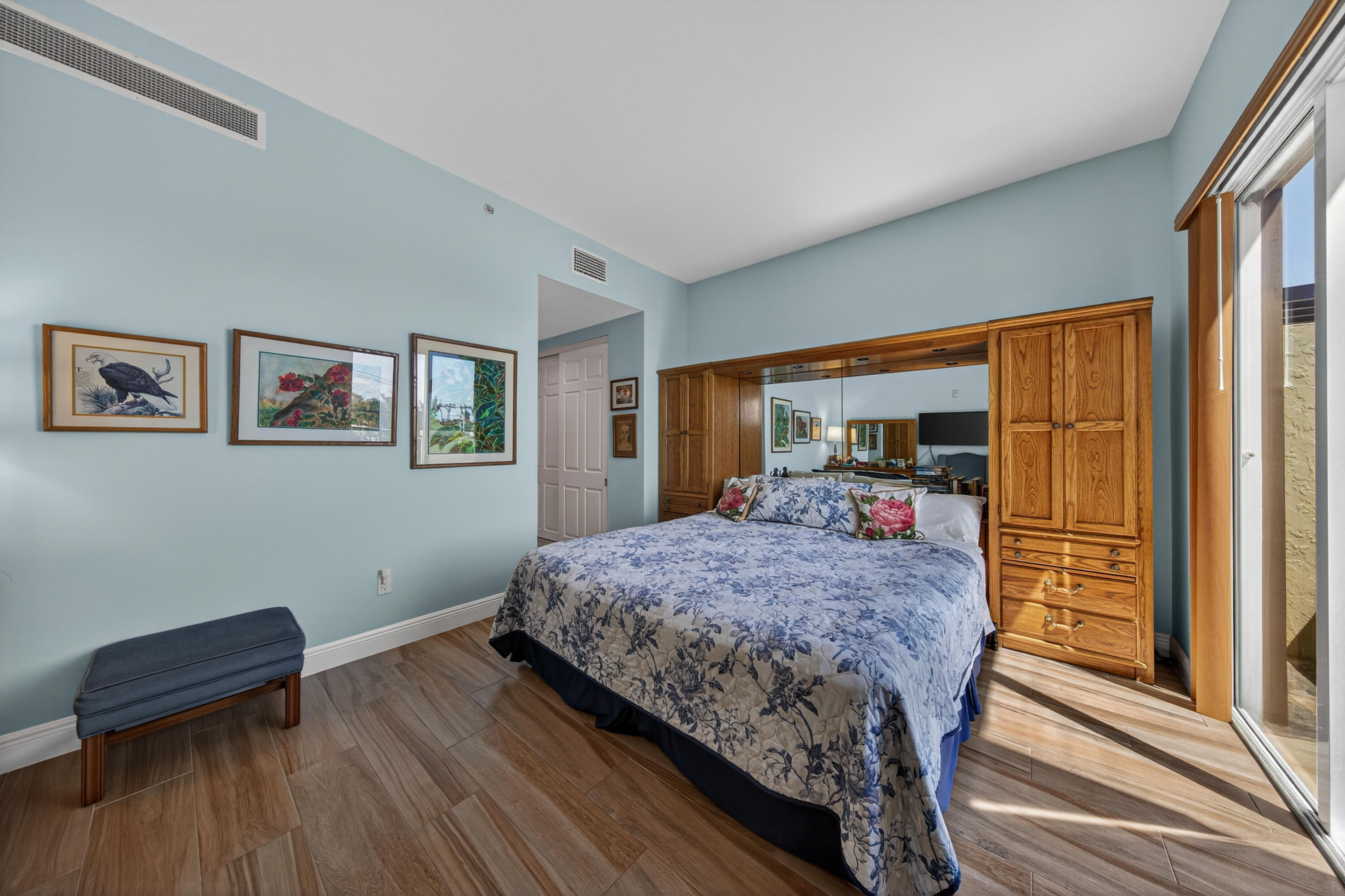 2631 NE 14th #406 Wilton Manors, FL 33334