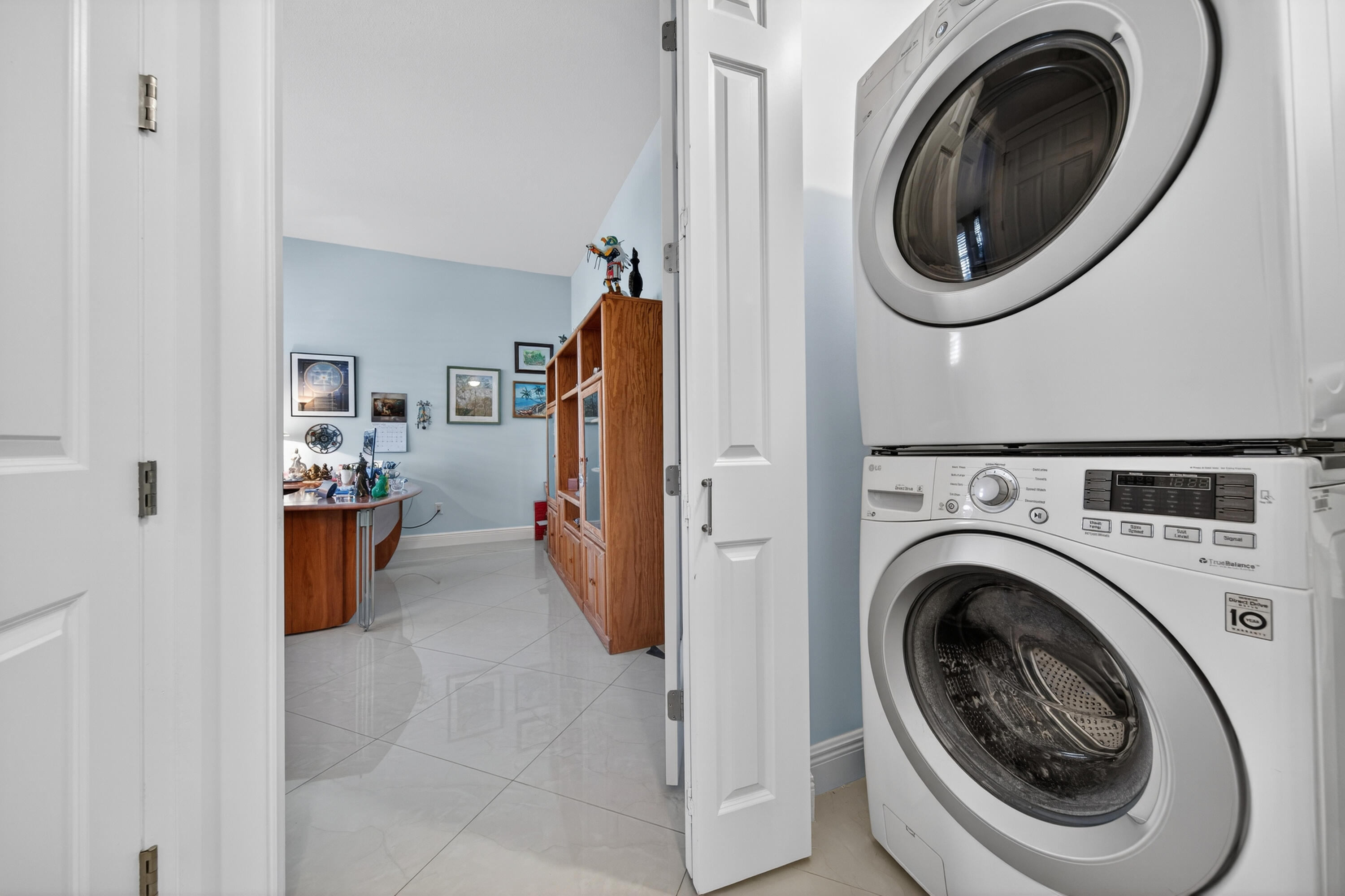 2631 NE 14th #406 Wilton Manors, FL 33334