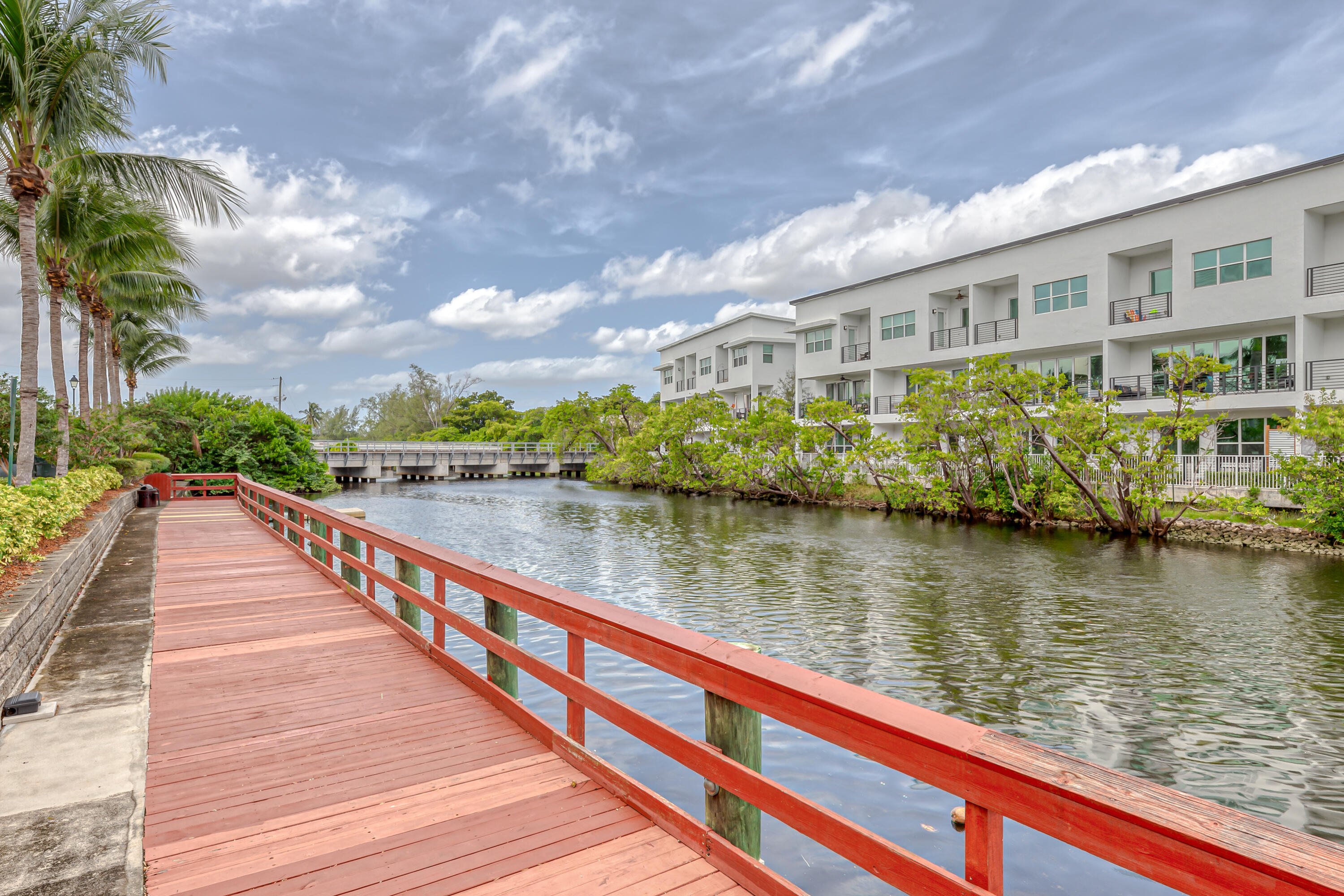 2631 NE 14th #406 Wilton Manors, FL 33334