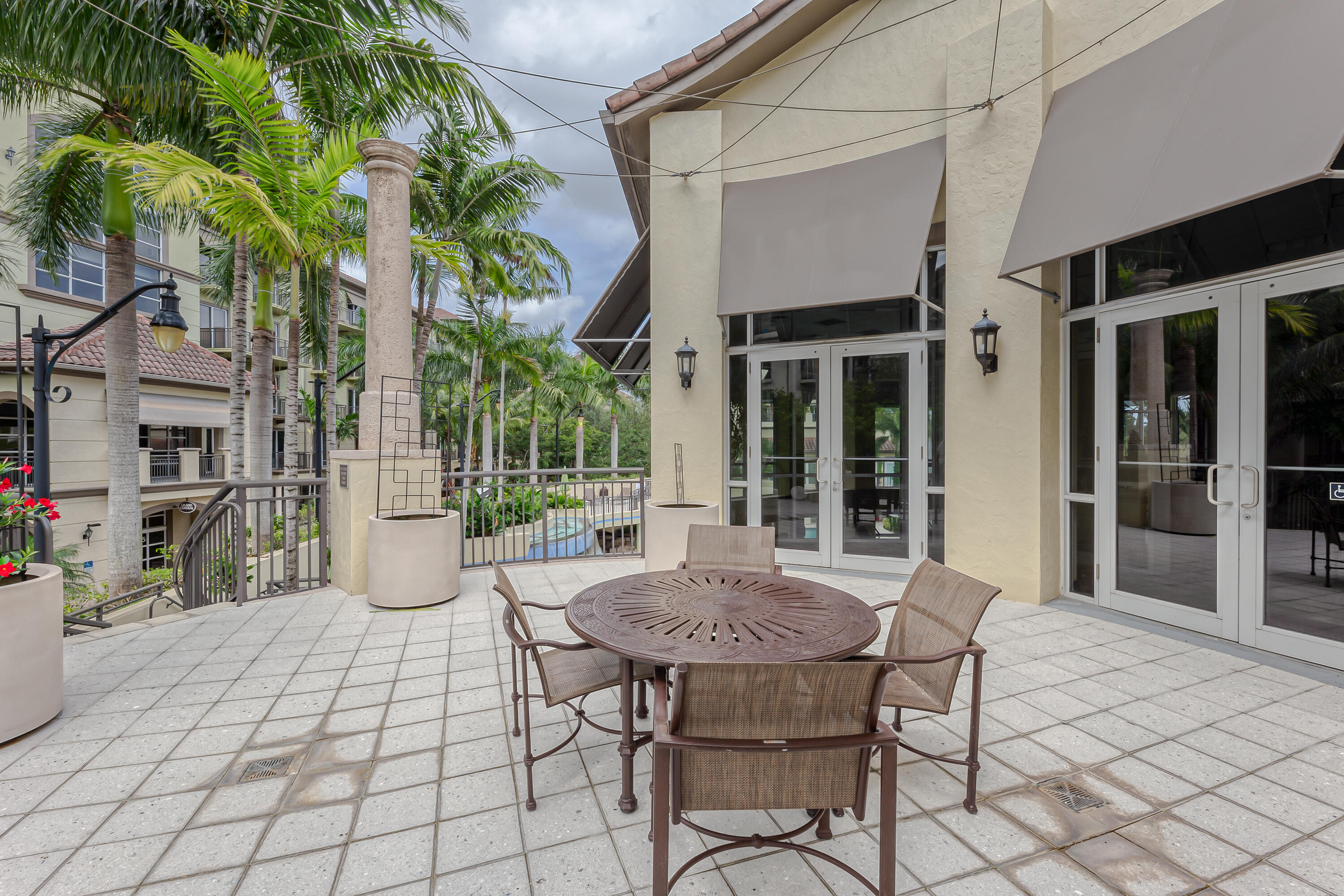 2631 NE 14th #406 Wilton Manors, FL 33334