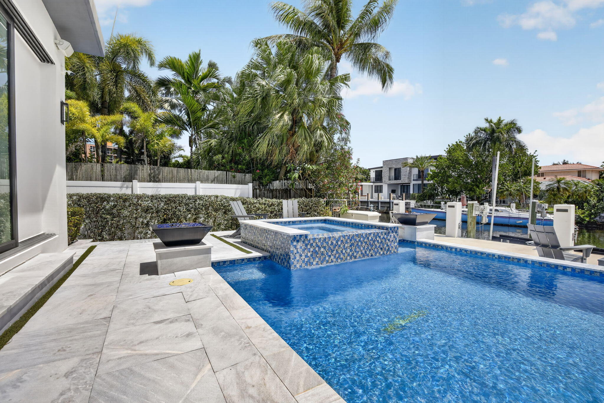 334 Isle Of Capri Fort Lauderdale, FL 33301