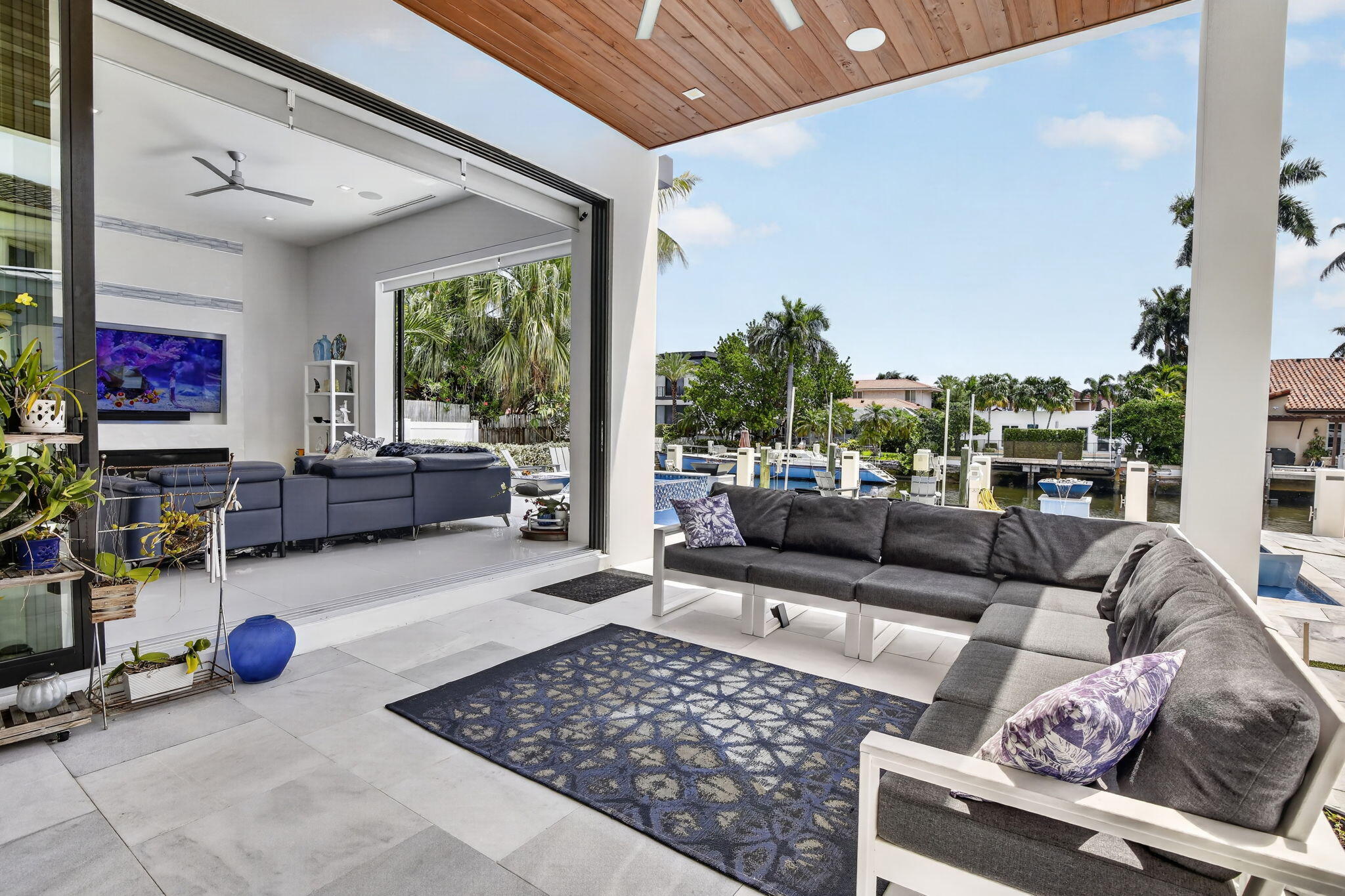 334 Isle Of Capri Fort Lauderdale, FL 33301