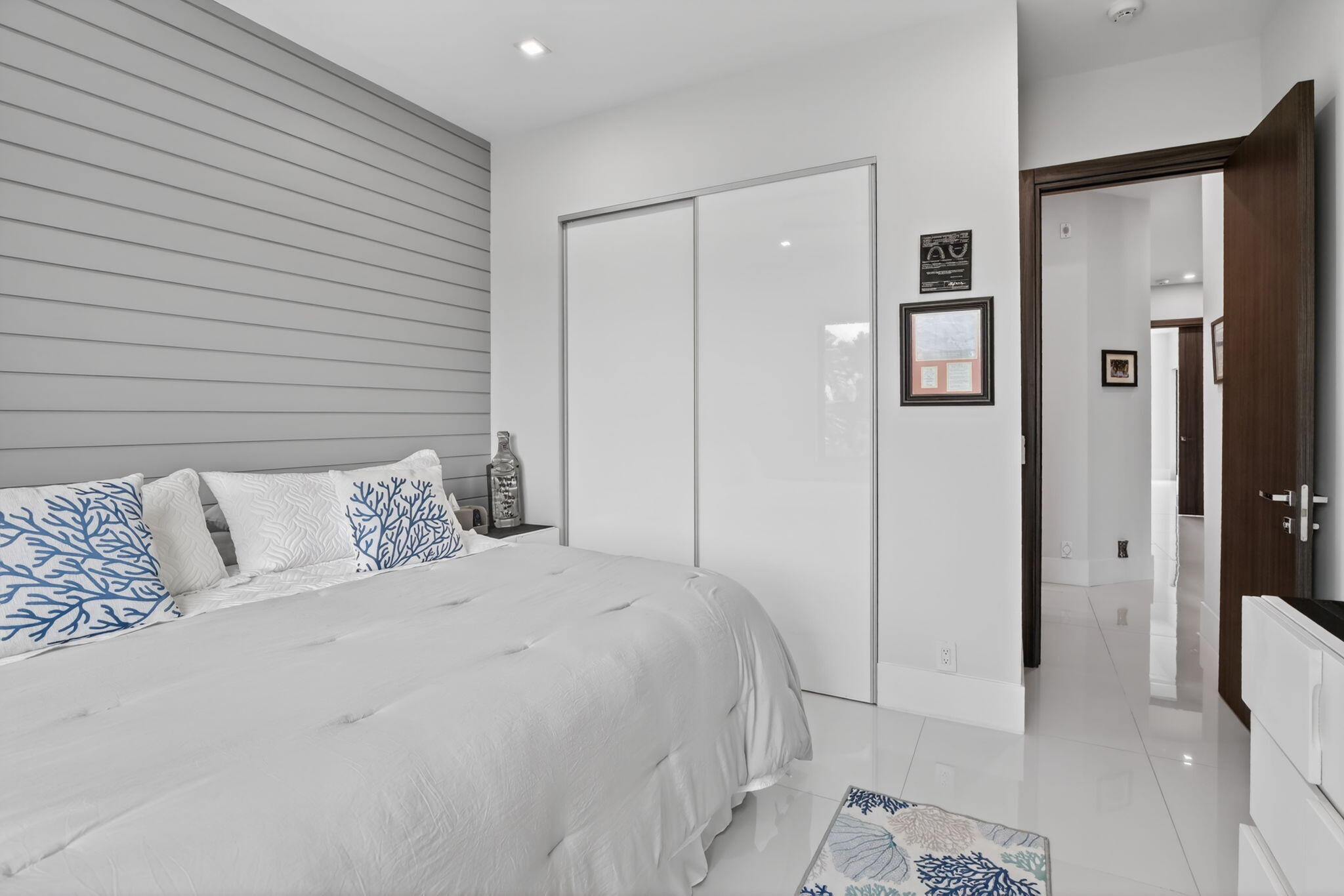 334 Isle Of Capri Fort Lauderdale, FL 33301