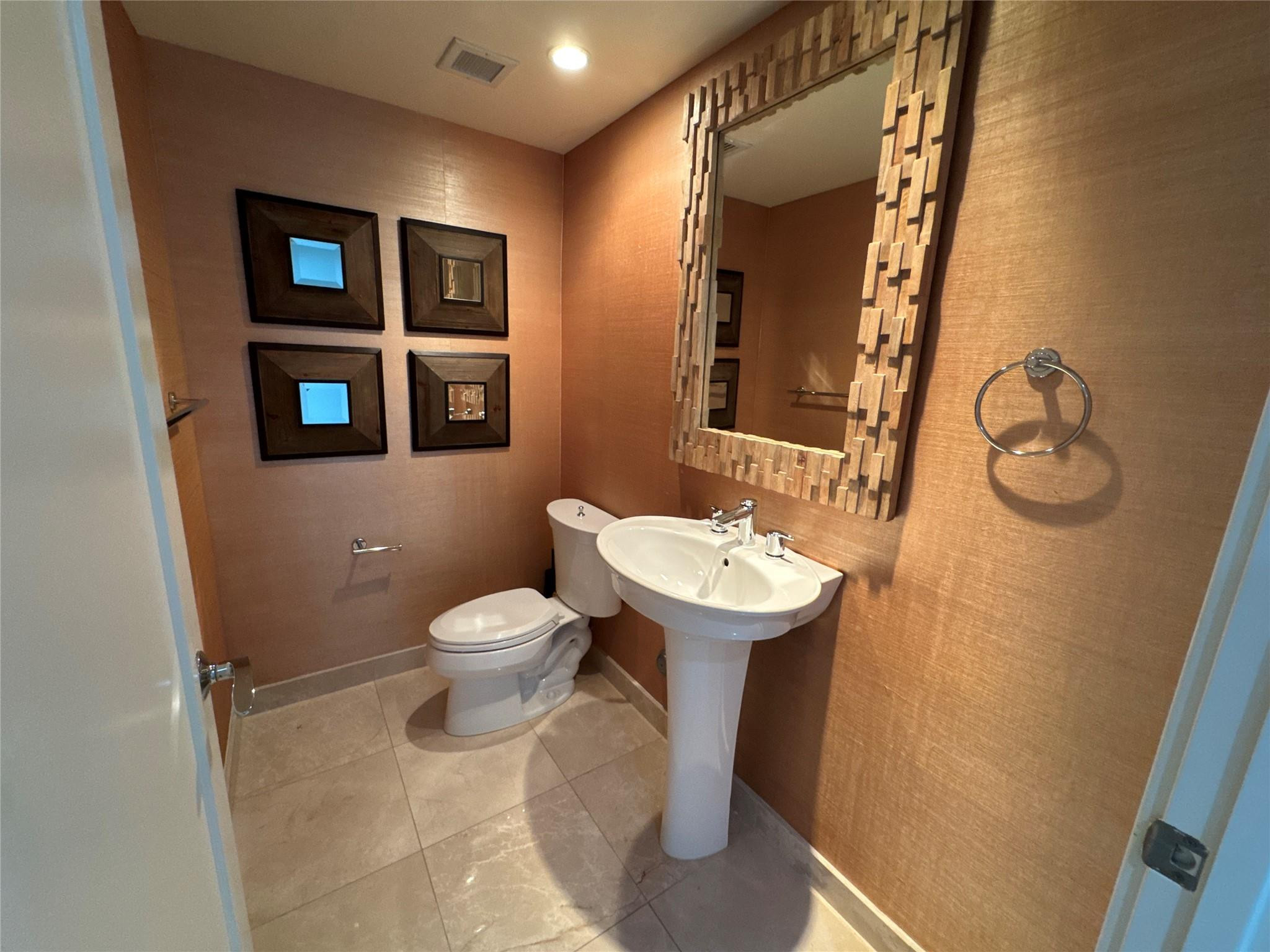 9400 W Bay Hbr #202 Bay Harbor Islands, FL 33154