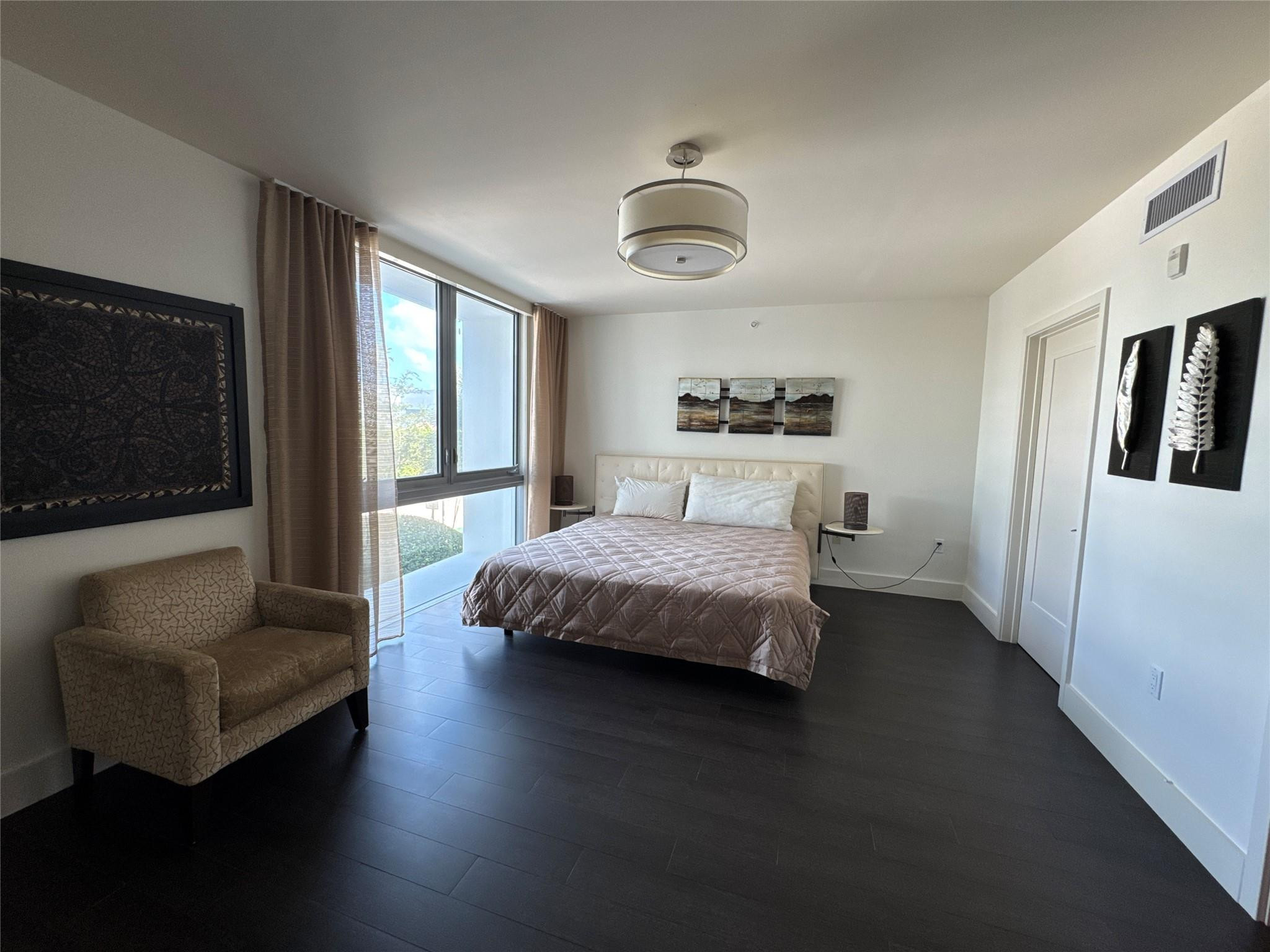 9400 W Bay Hbr #202 Bay Harbor Islands, FL 33154