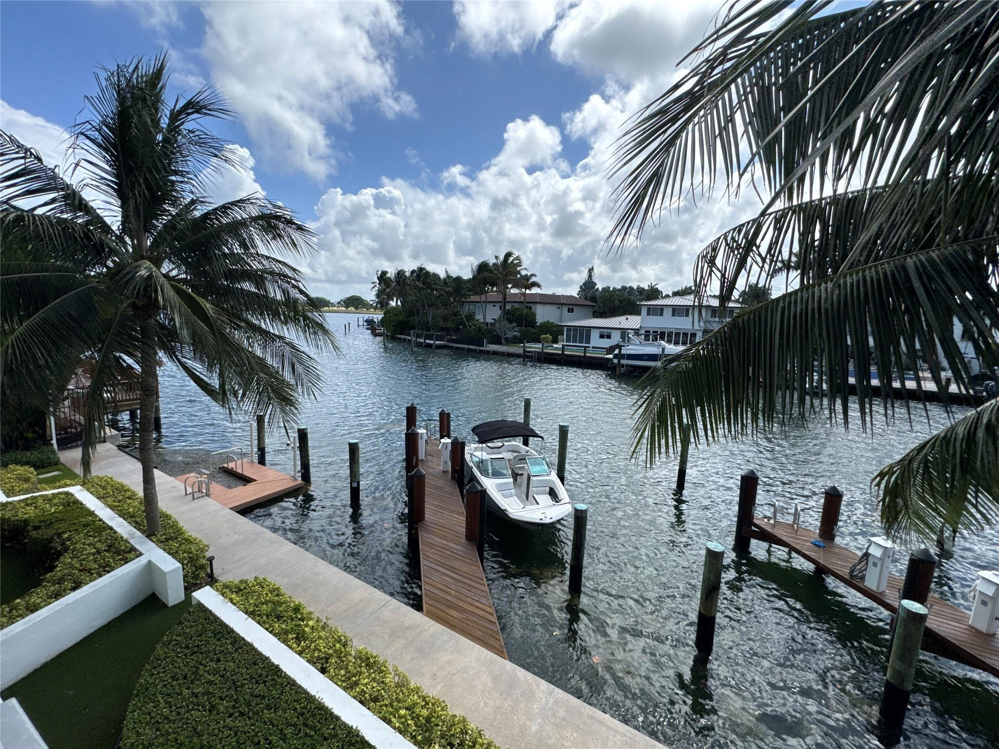 9400 W Bay Hbr #202 Bay Harbor Islands, FL 33154