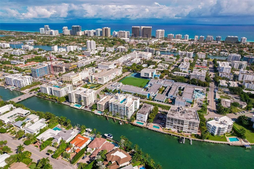 9400 W Bay Hbr #202 Bay Harbor Islands, FL 33154