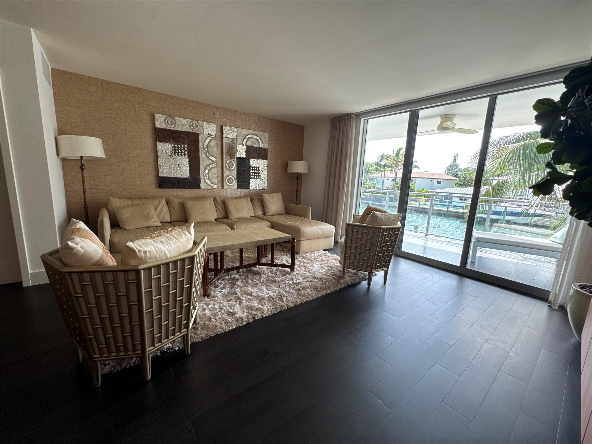 9400 W Bay Hbr #202 Bay Harbor Islands, FL 33154