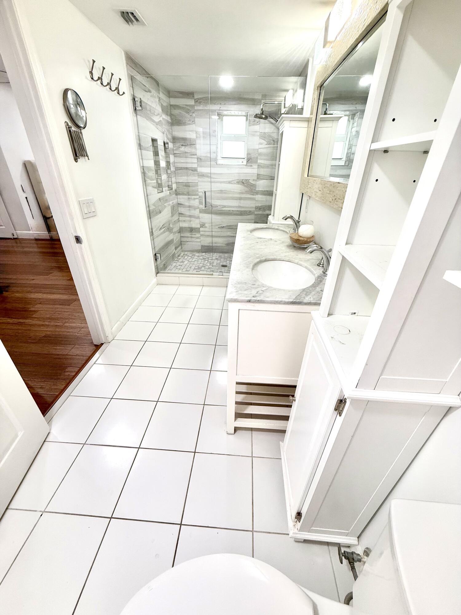 1216 SE 1st Fort Lauderdale, FL 33301