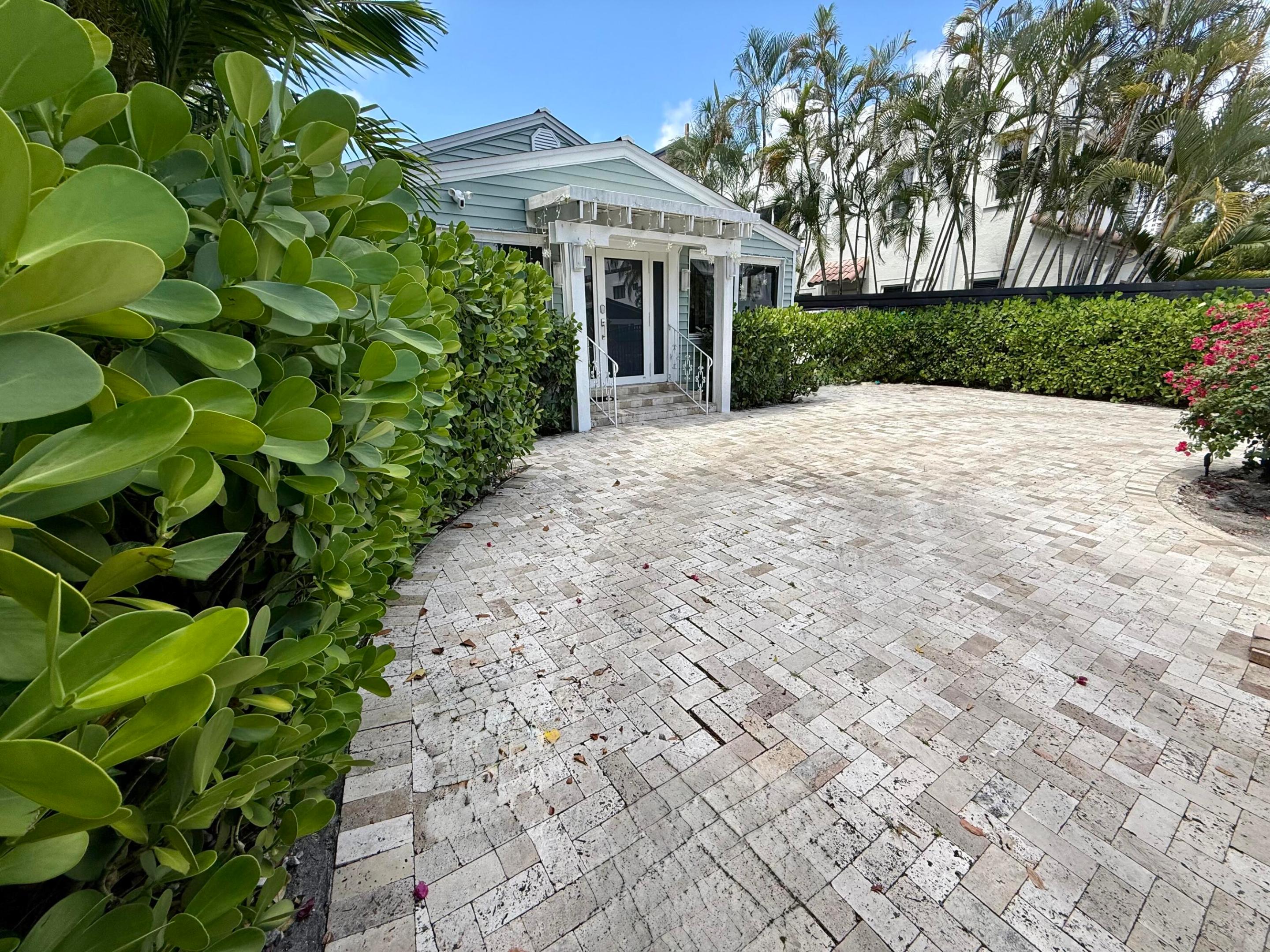 1216 SE 1st Fort Lauderdale, FL 33301