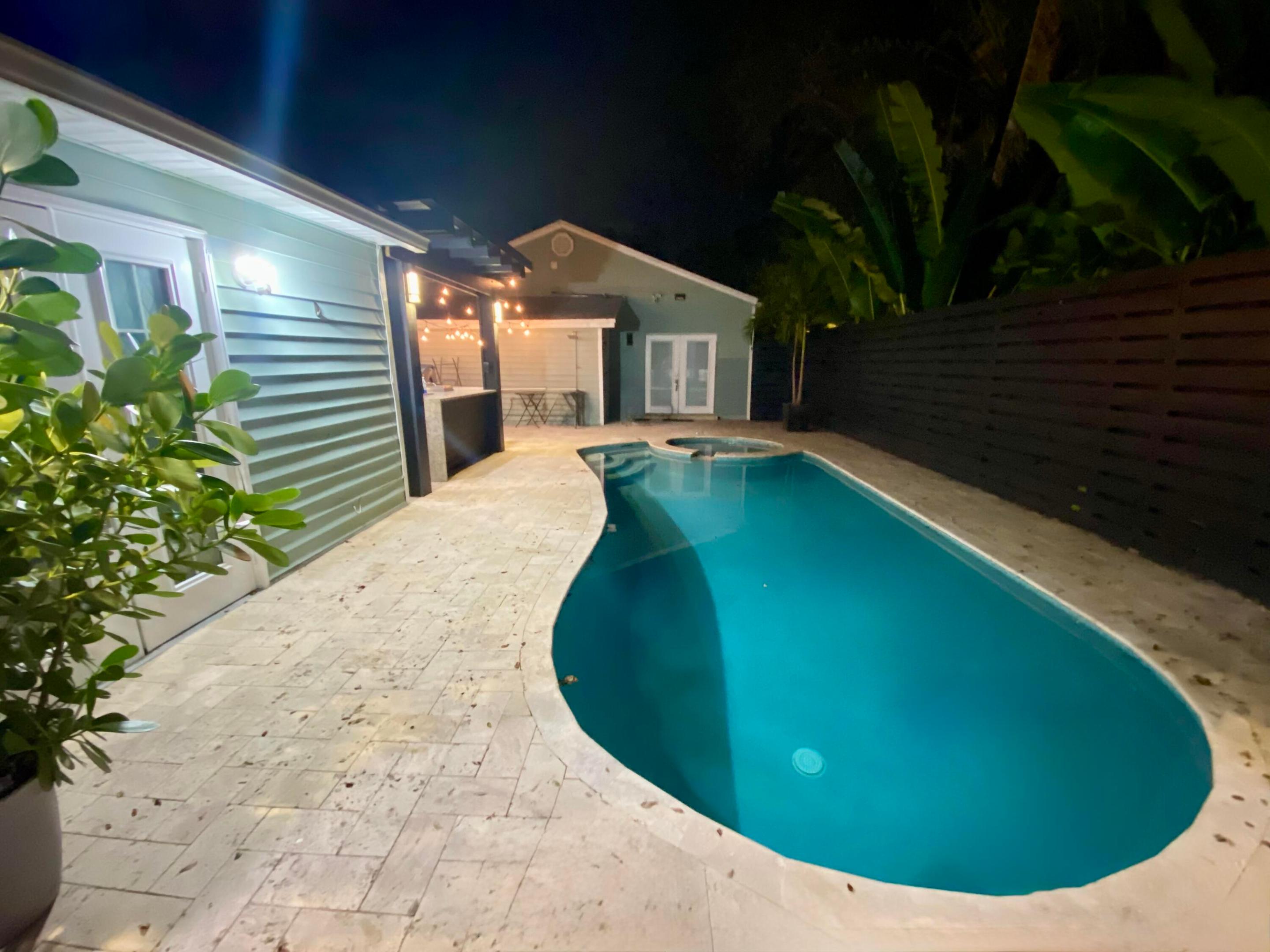 1216 SE 1st Fort Lauderdale, FL 33301