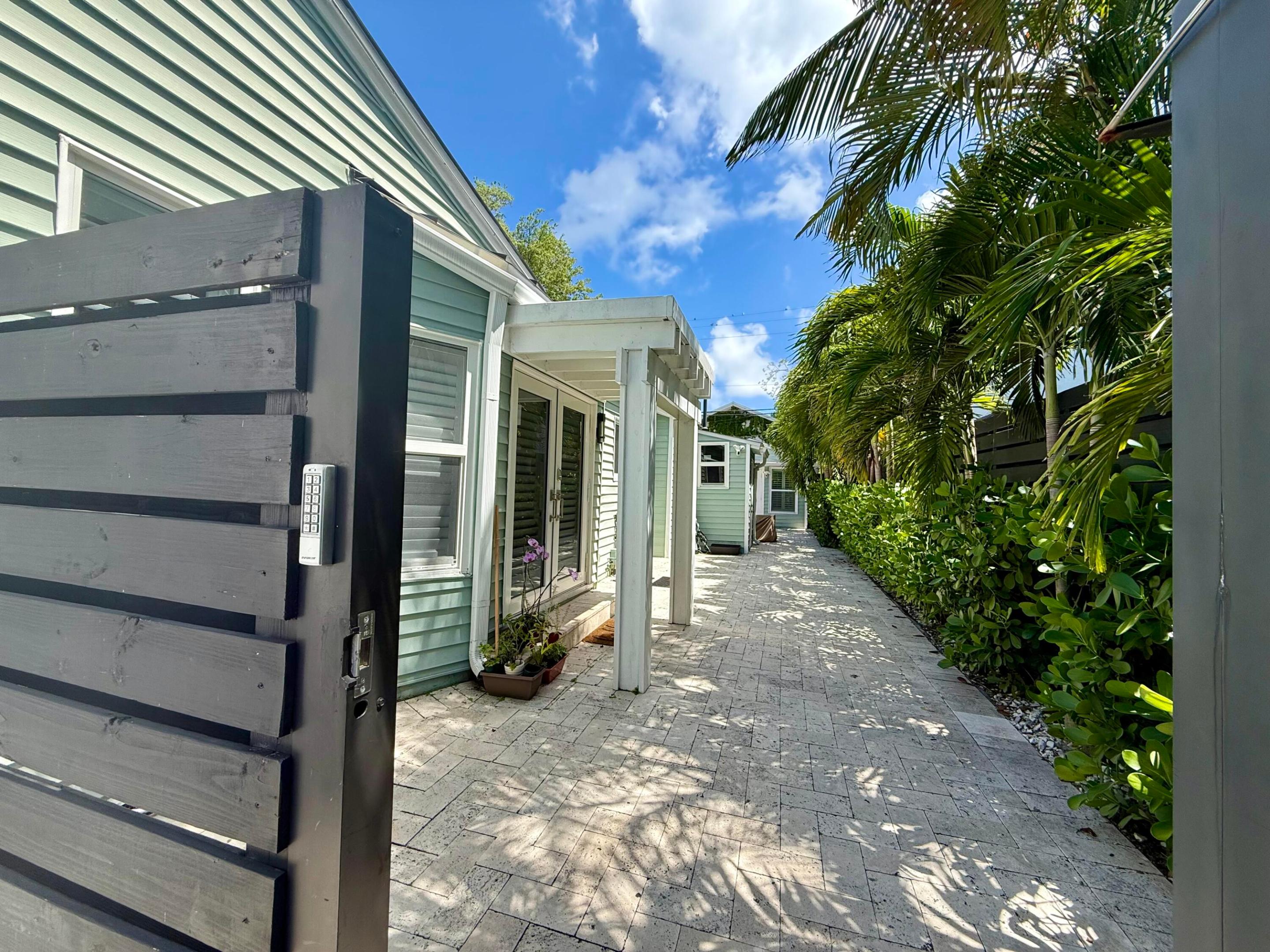 1216 SE 1st Fort Lauderdale, FL 33301