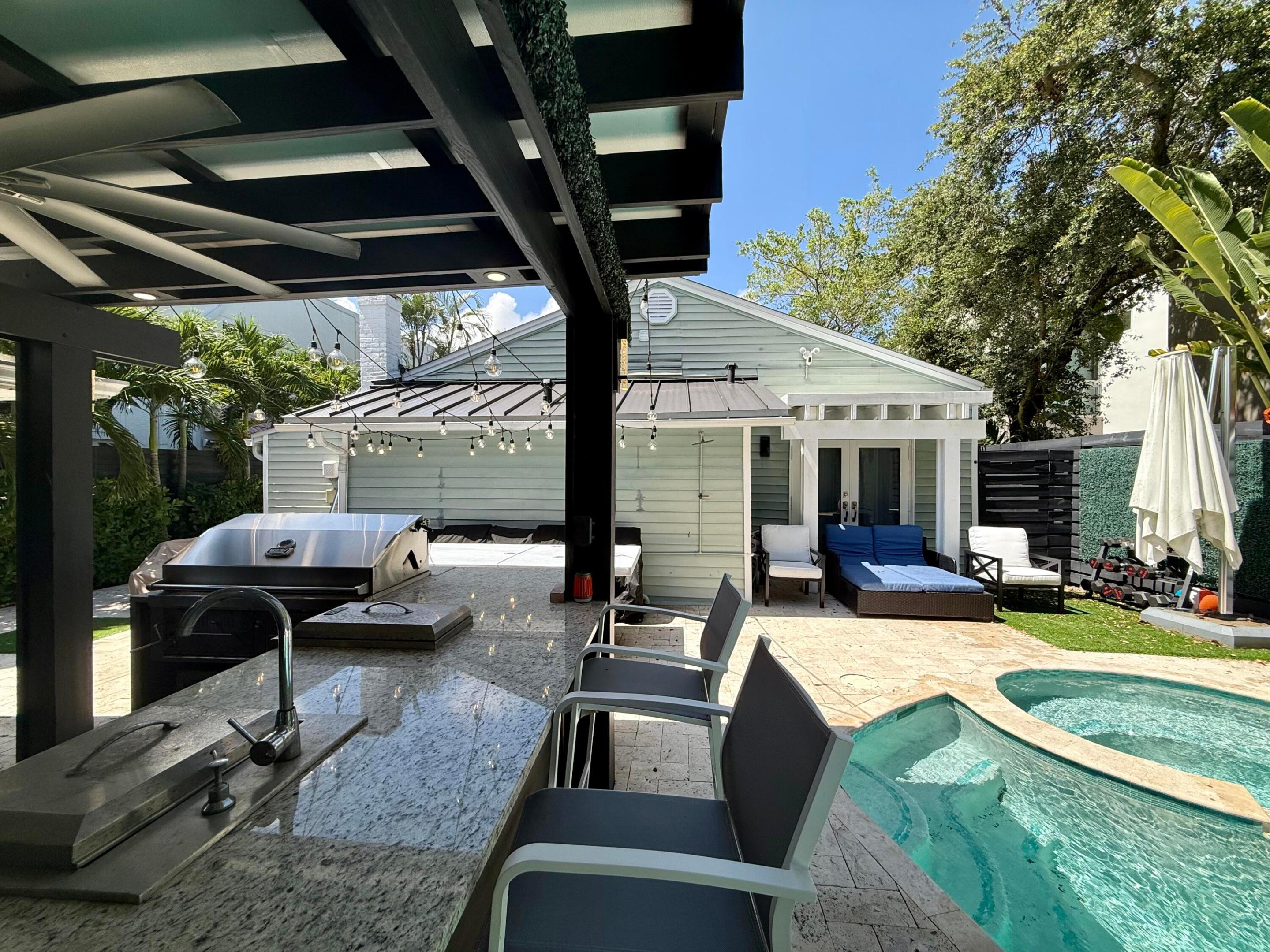 1216 SE 1st Fort Lauderdale, FL 33301
