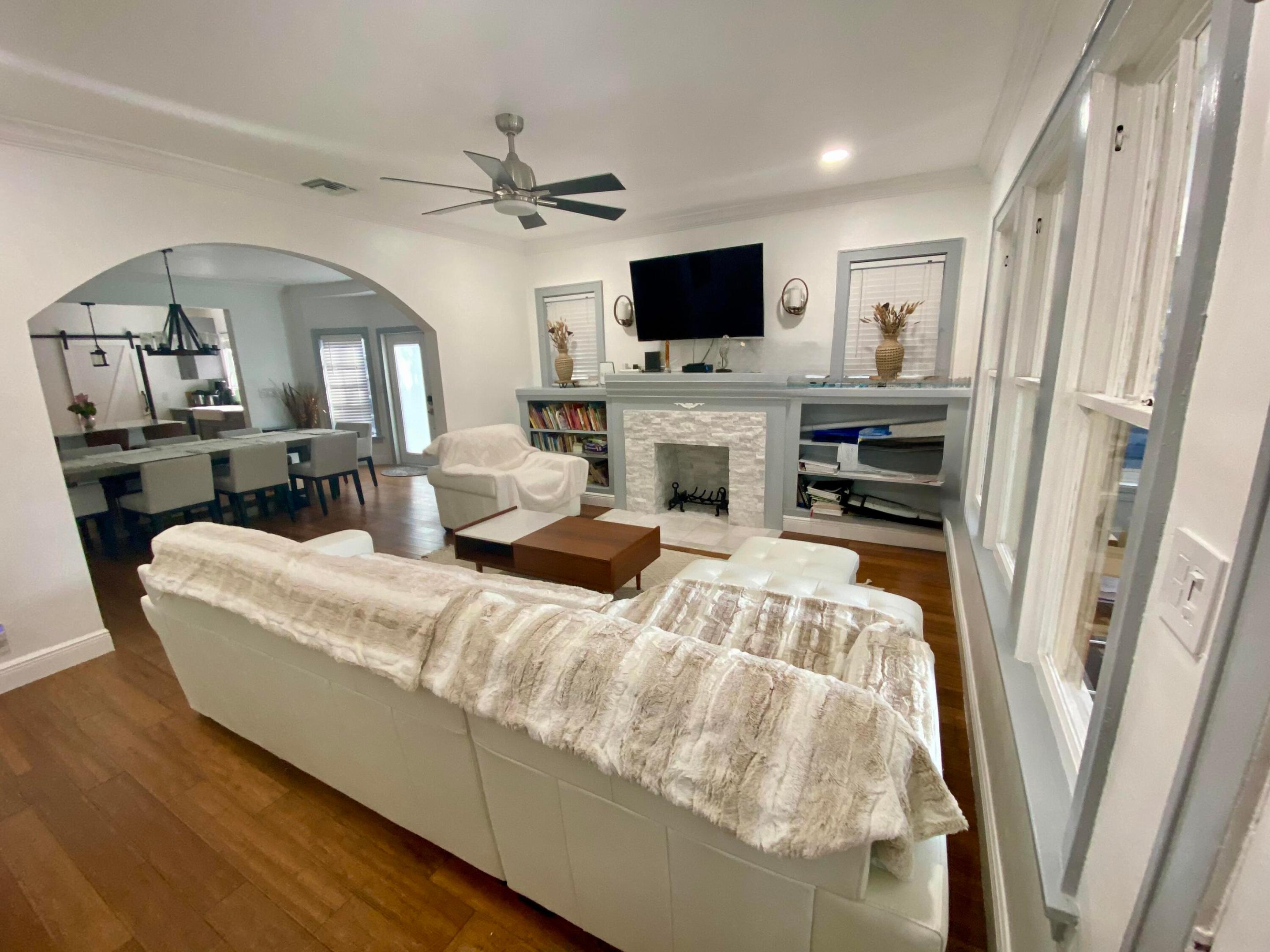 1216 SE 1st Fort Lauderdale, FL 33301