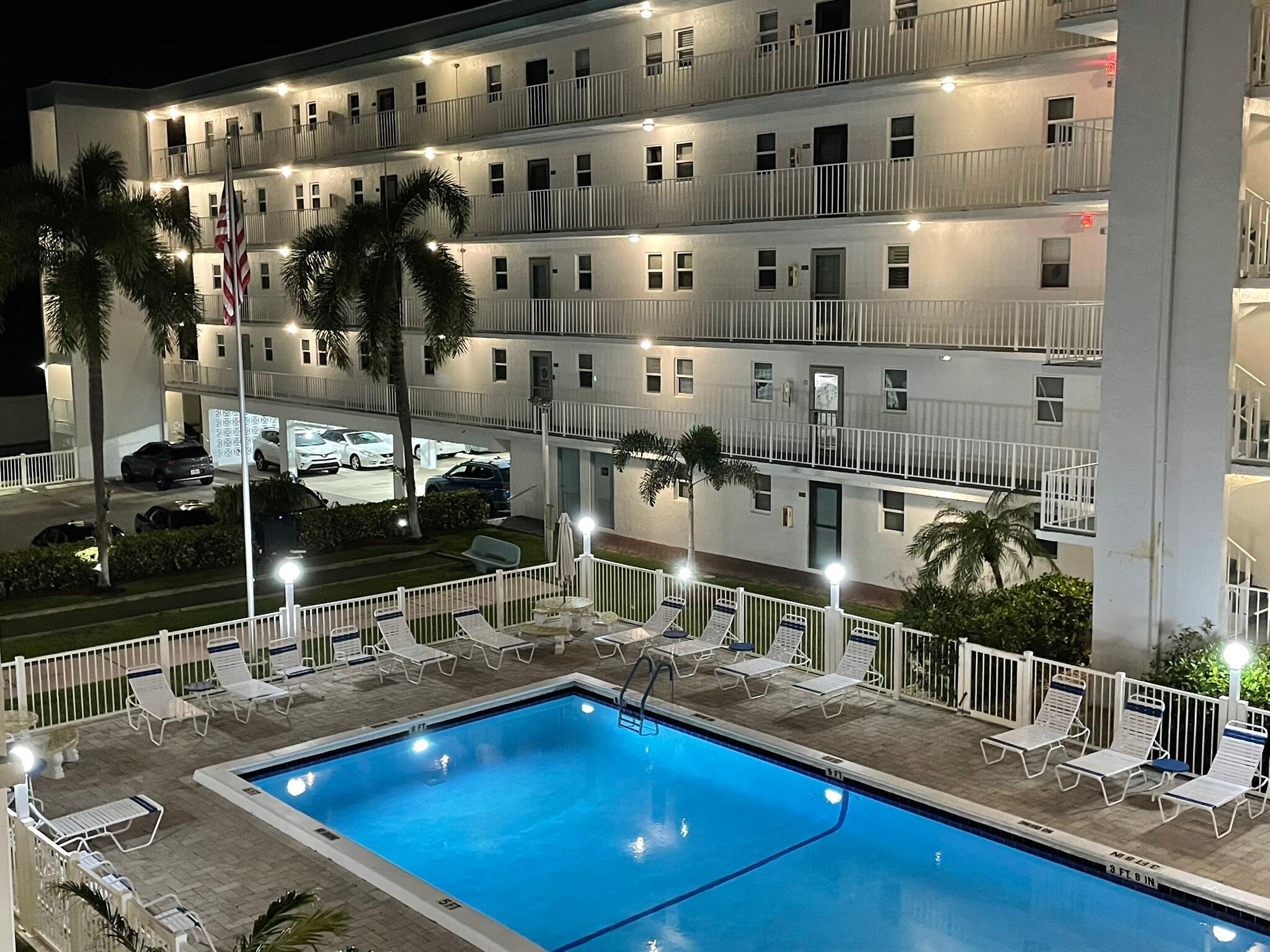 4629 Poinciana #211