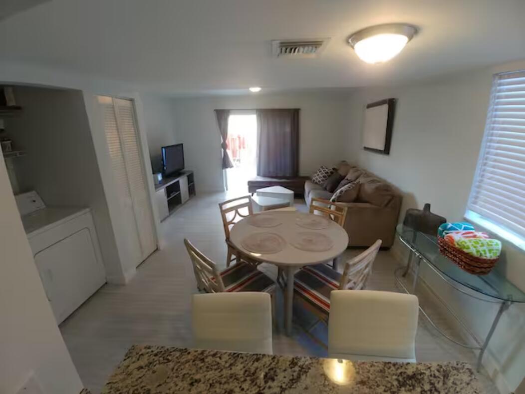 2261 NE 171st #4