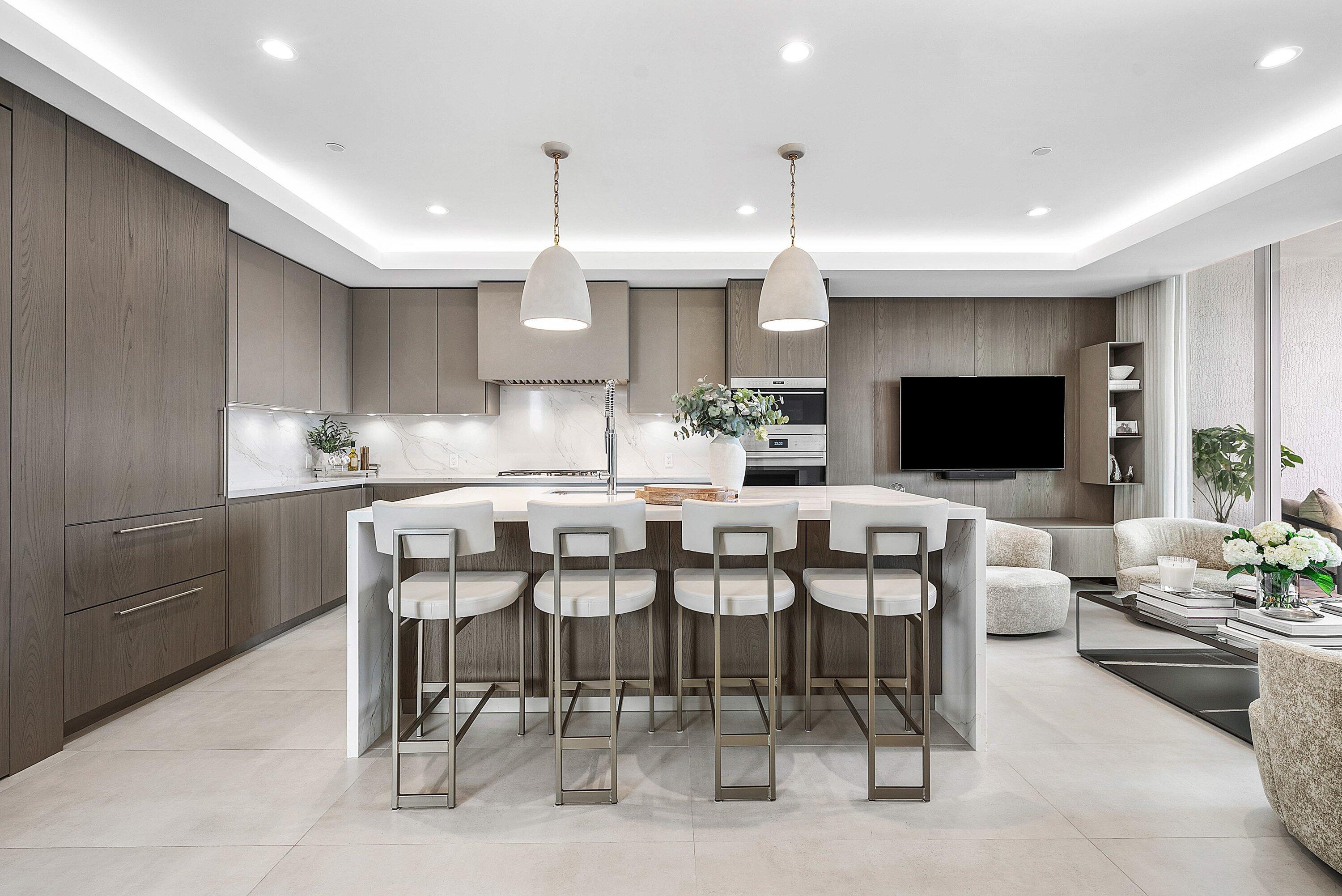 475 E Royal Palm #306