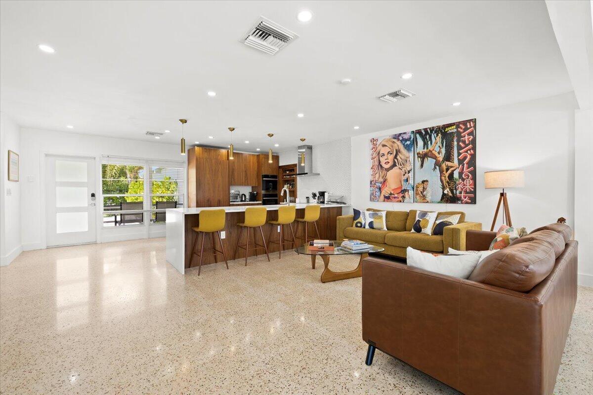 1322 Cordova Rd Fort Lauderdale, FL 33316