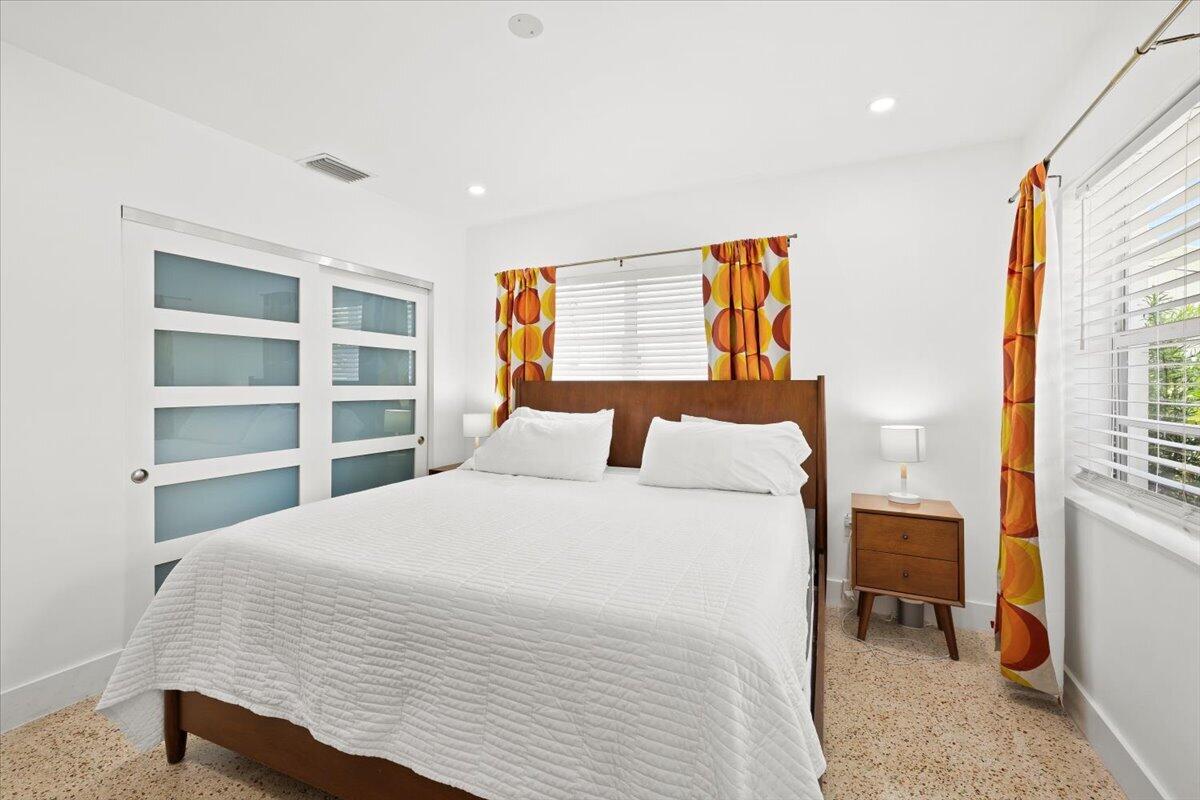 1322 Cordova Rd Fort Lauderdale, FL 33316