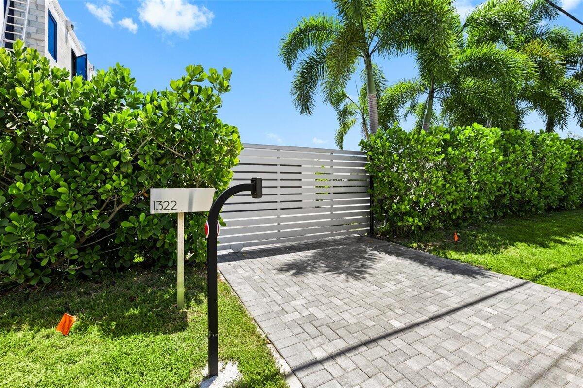 1322 Cordova Rd Fort Lauderdale, FL 33316