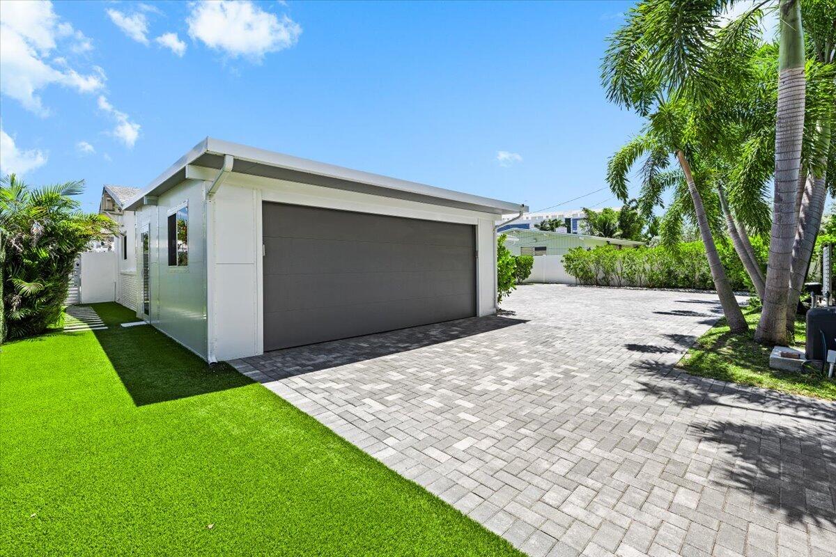 1322 Cordova Rd Fort Lauderdale, FL 33316