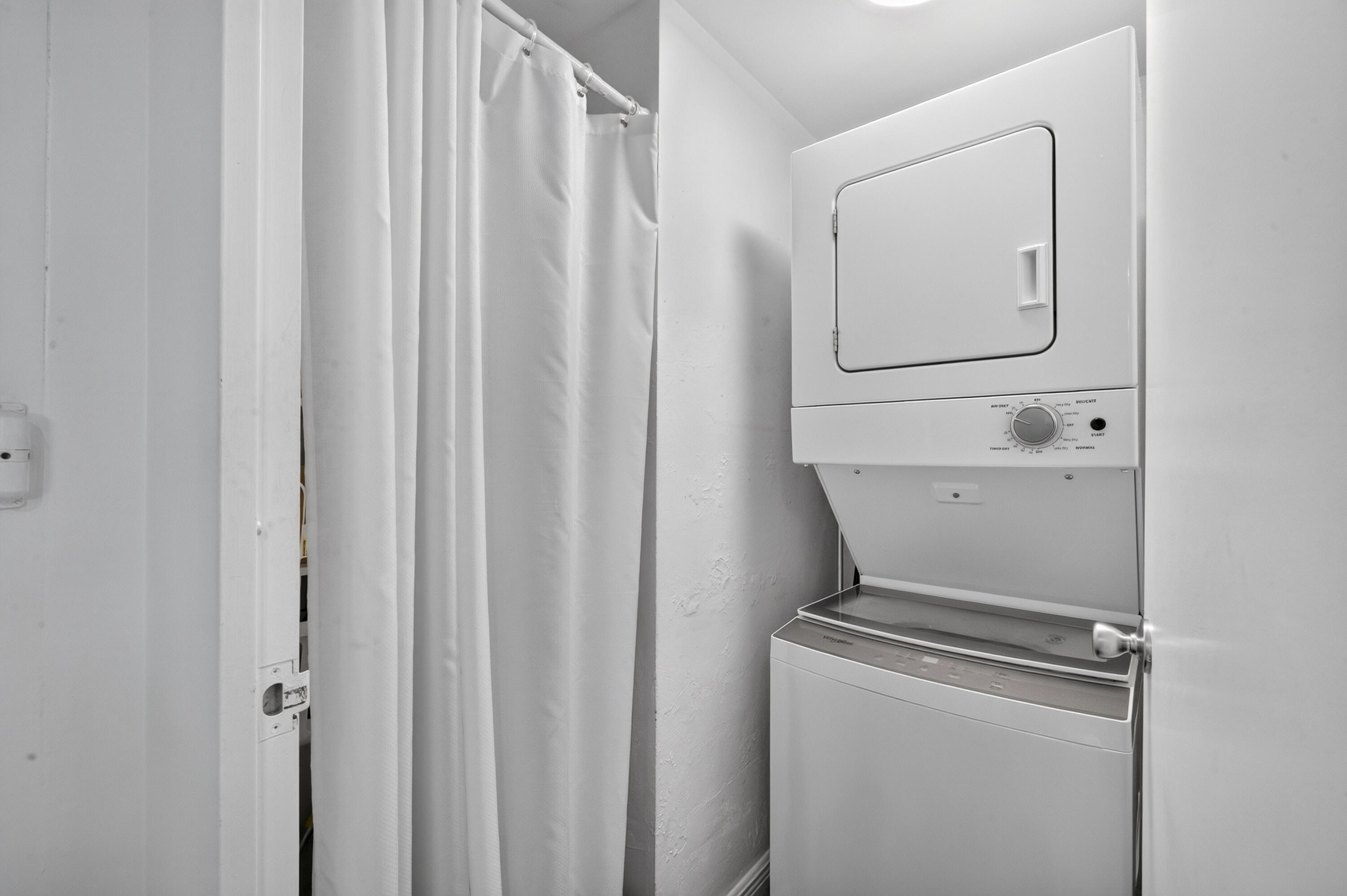 3000 Holiday Dr #502 Fort Lauderdale, FL 33316