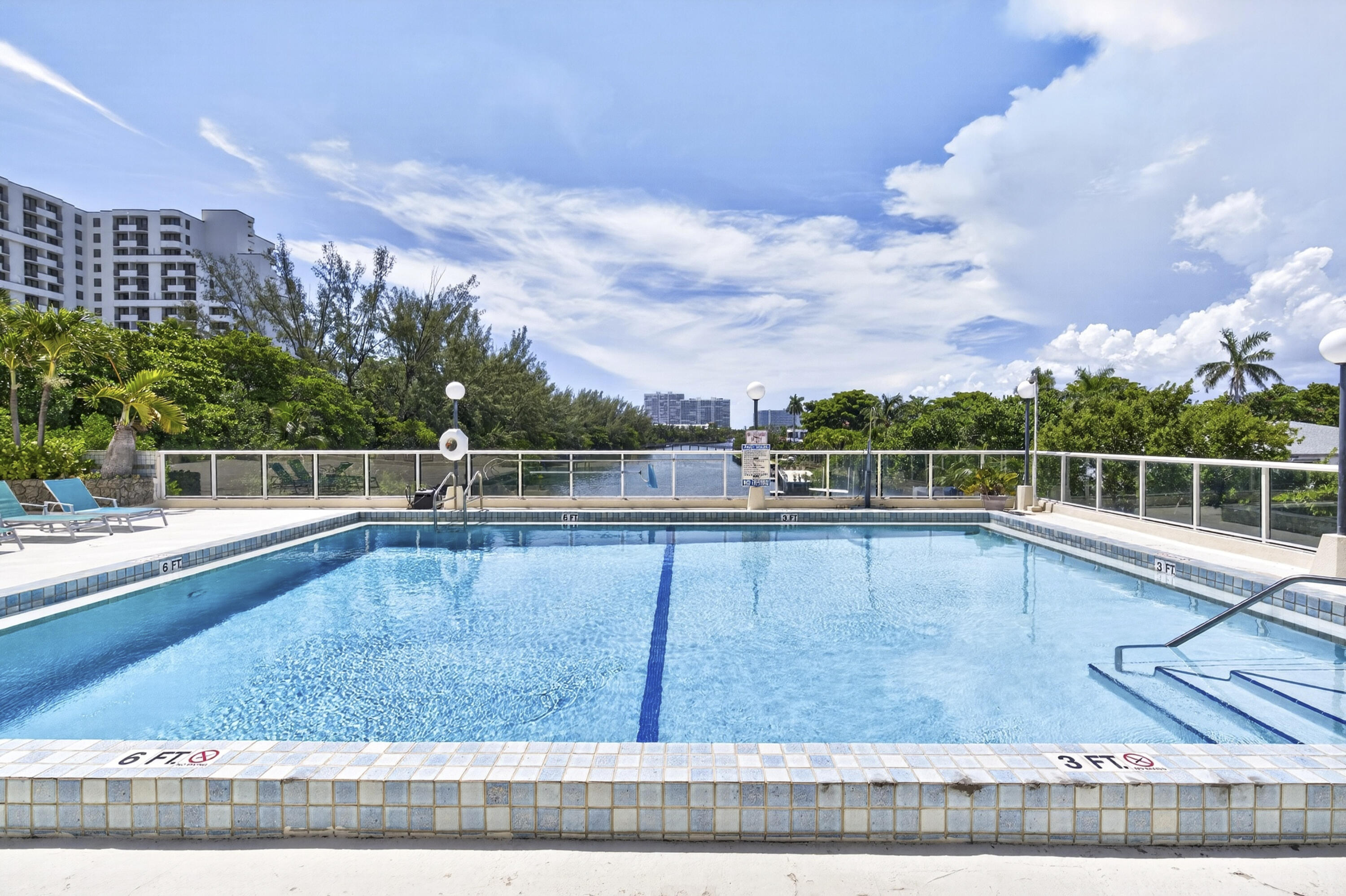 3000 Holiday Dr #502 Fort Lauderdale, FL 33316