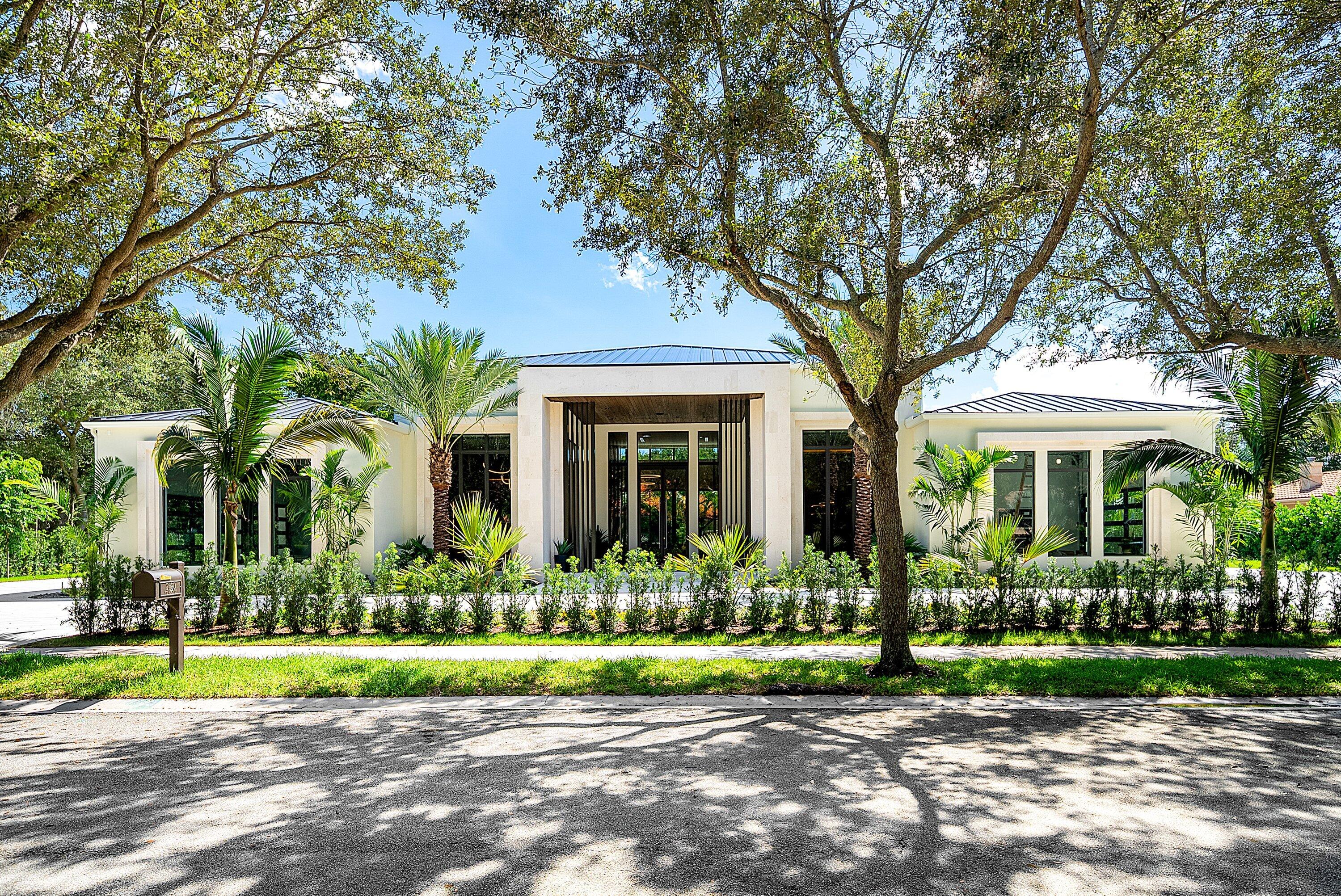 2480 NW 43rd St