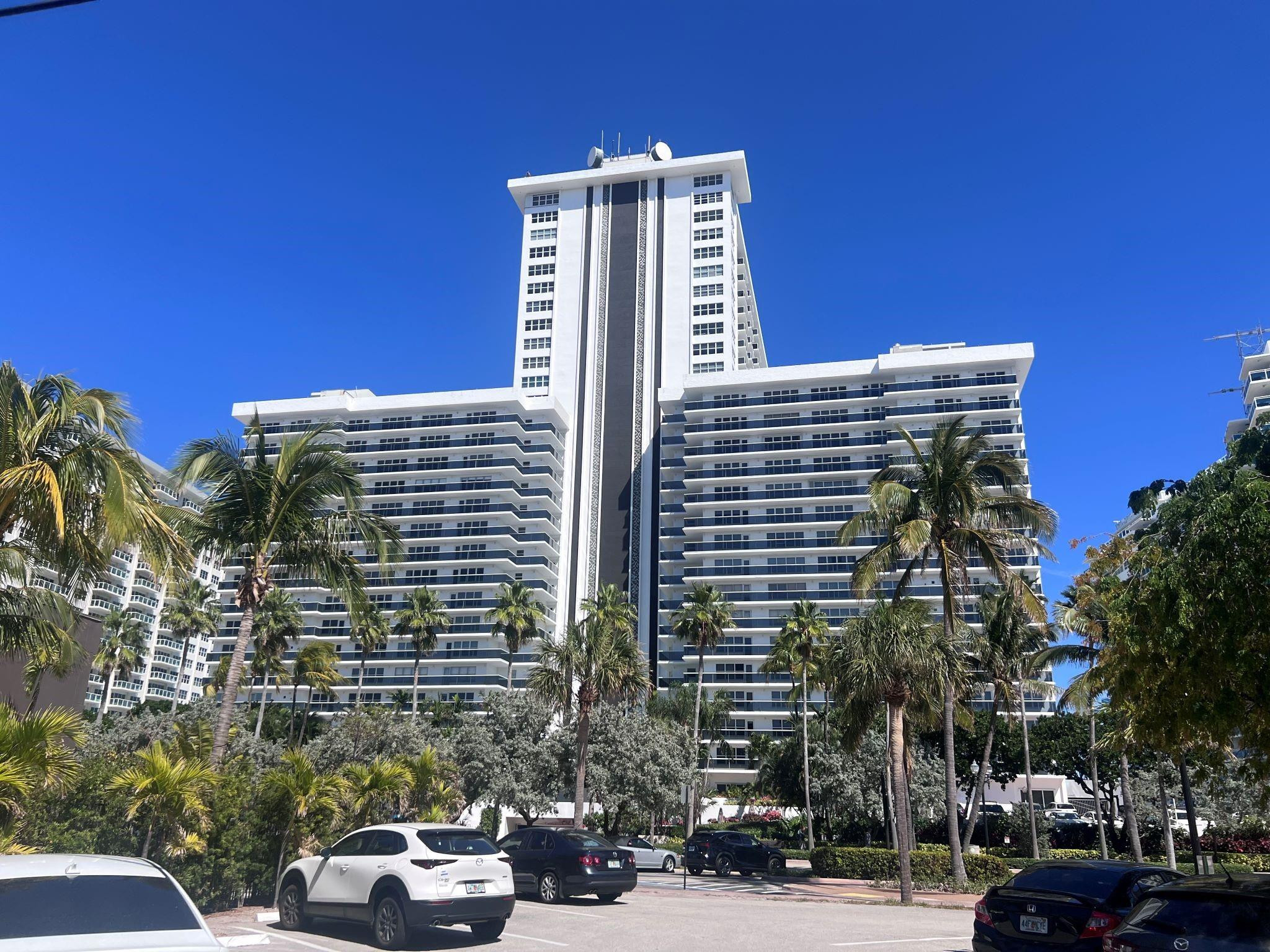3500 Galt Ocean Dr #1103