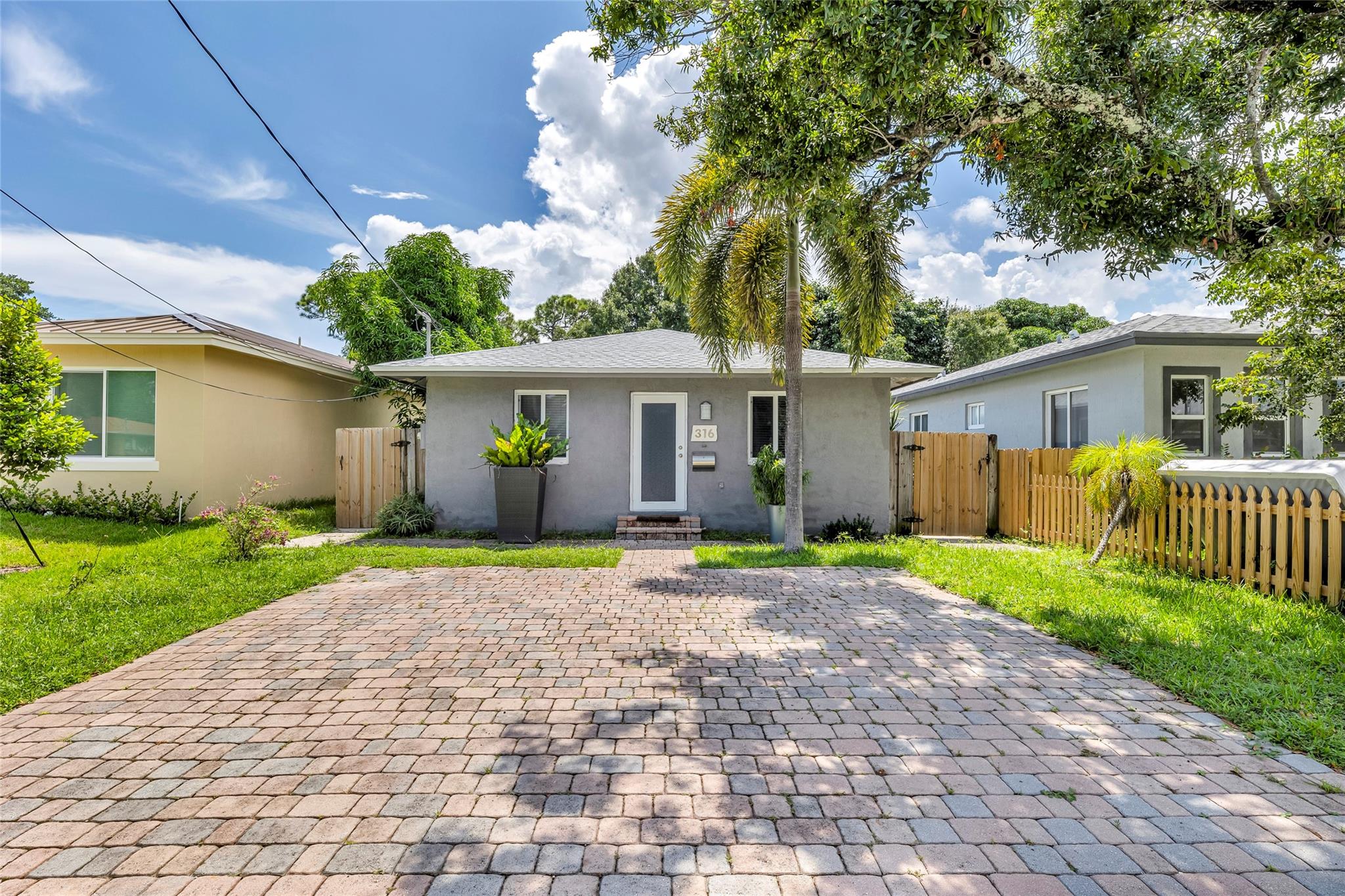 316 NE 34th St
