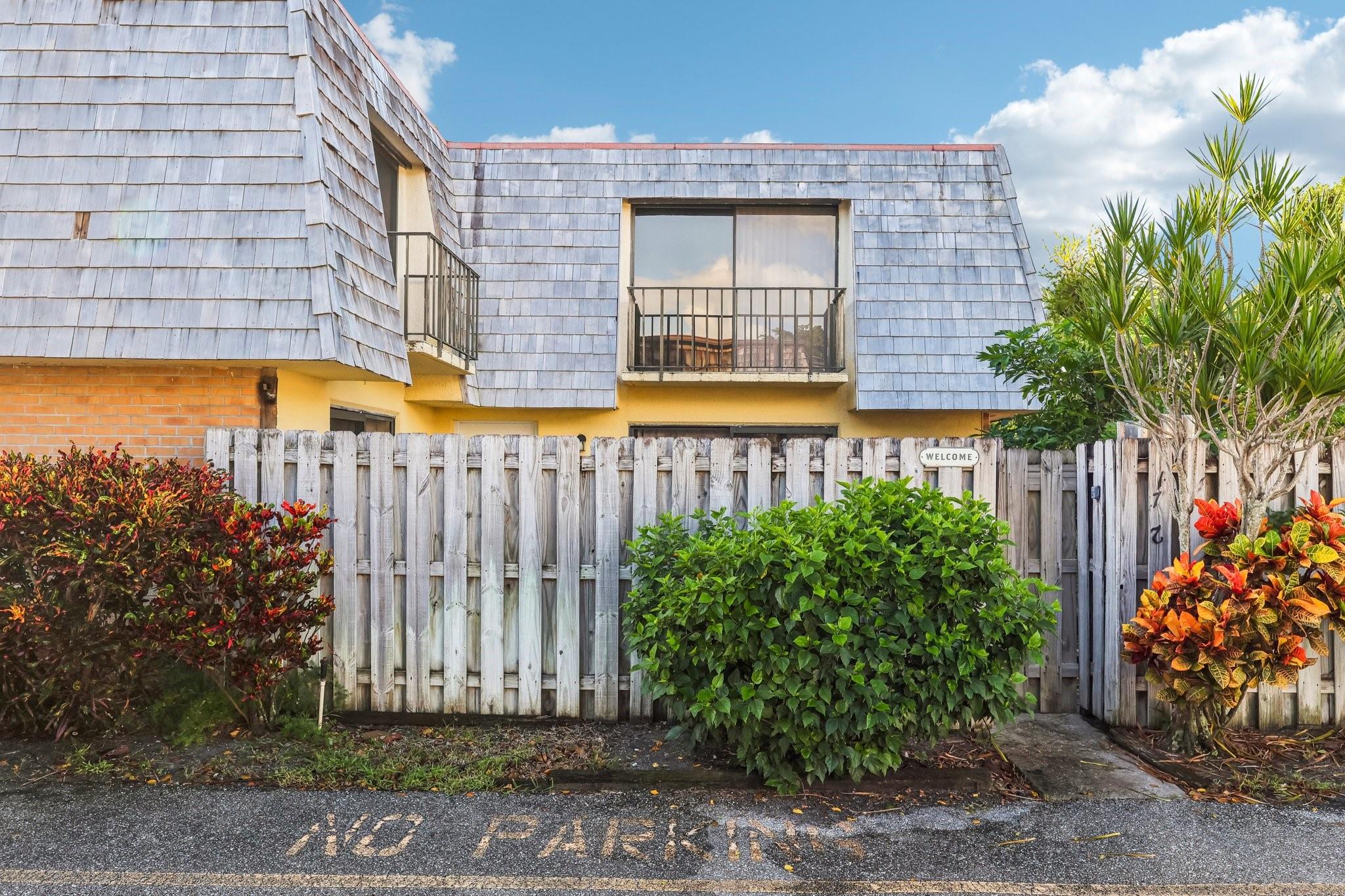 172 Lake Arbor Dr