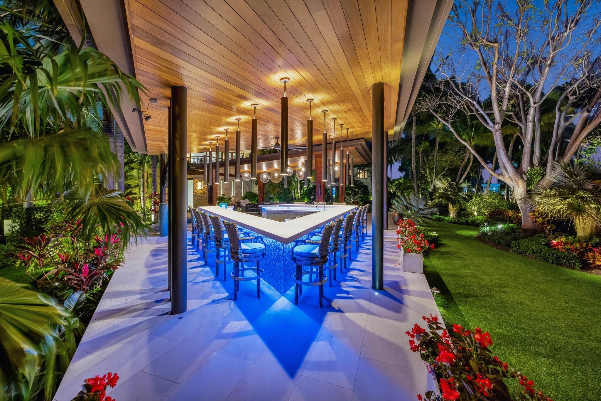 815 Idlewyld Dr Fort Lauderdale, FL 33301 815 Idlewyld Dr Fort Lauderdale, FL 33301