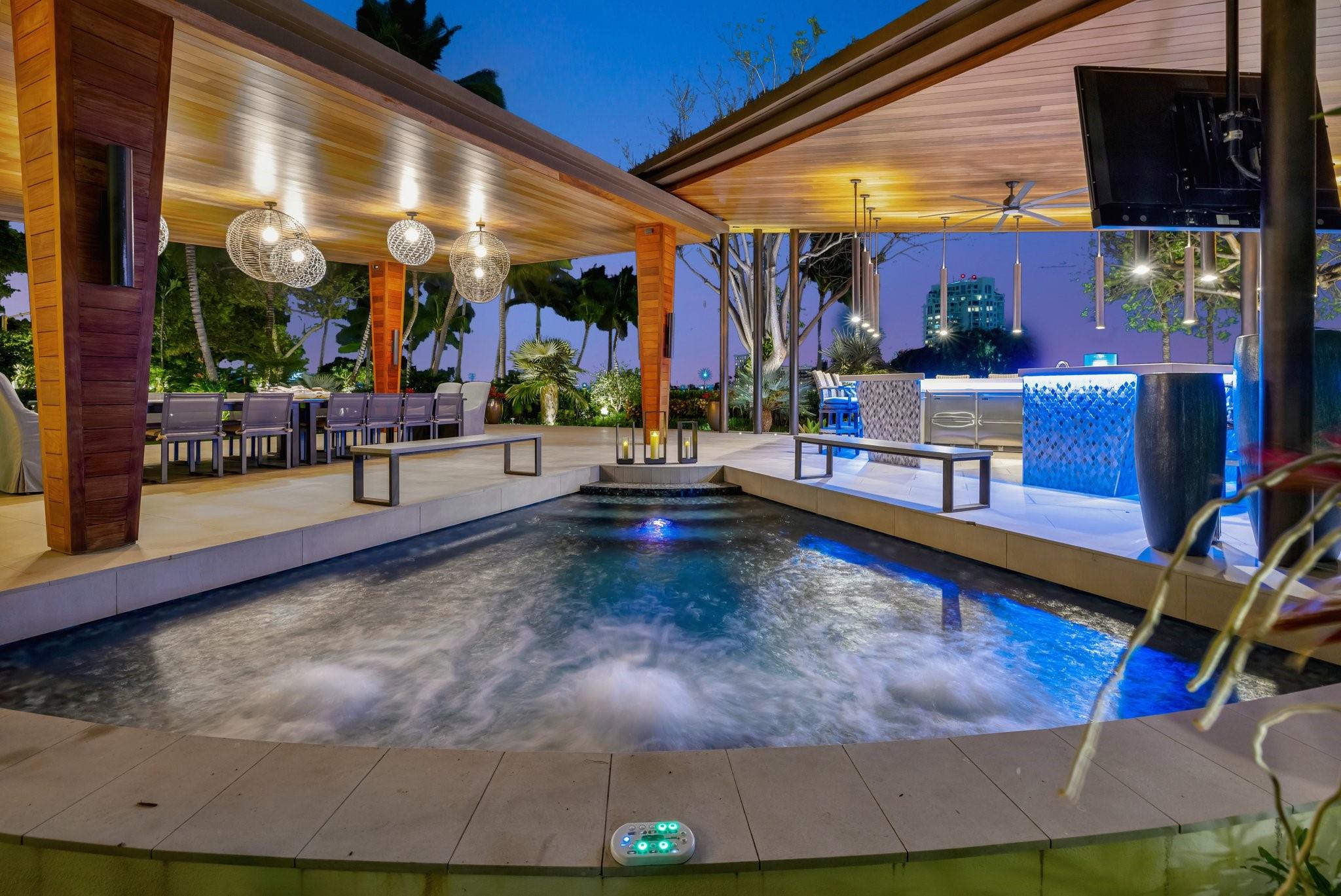 815 Idlewyld Dr Fort Lauderdale, FL 33301 815 Idlewyld Dr Fort Lauderdale, FL 33301