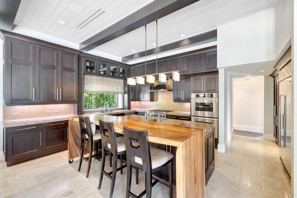 815 Idlewyld Dr Fort Lauderdale, FL 33301 815 Idlewyld Dr Fort Lauderdale, FL 33301