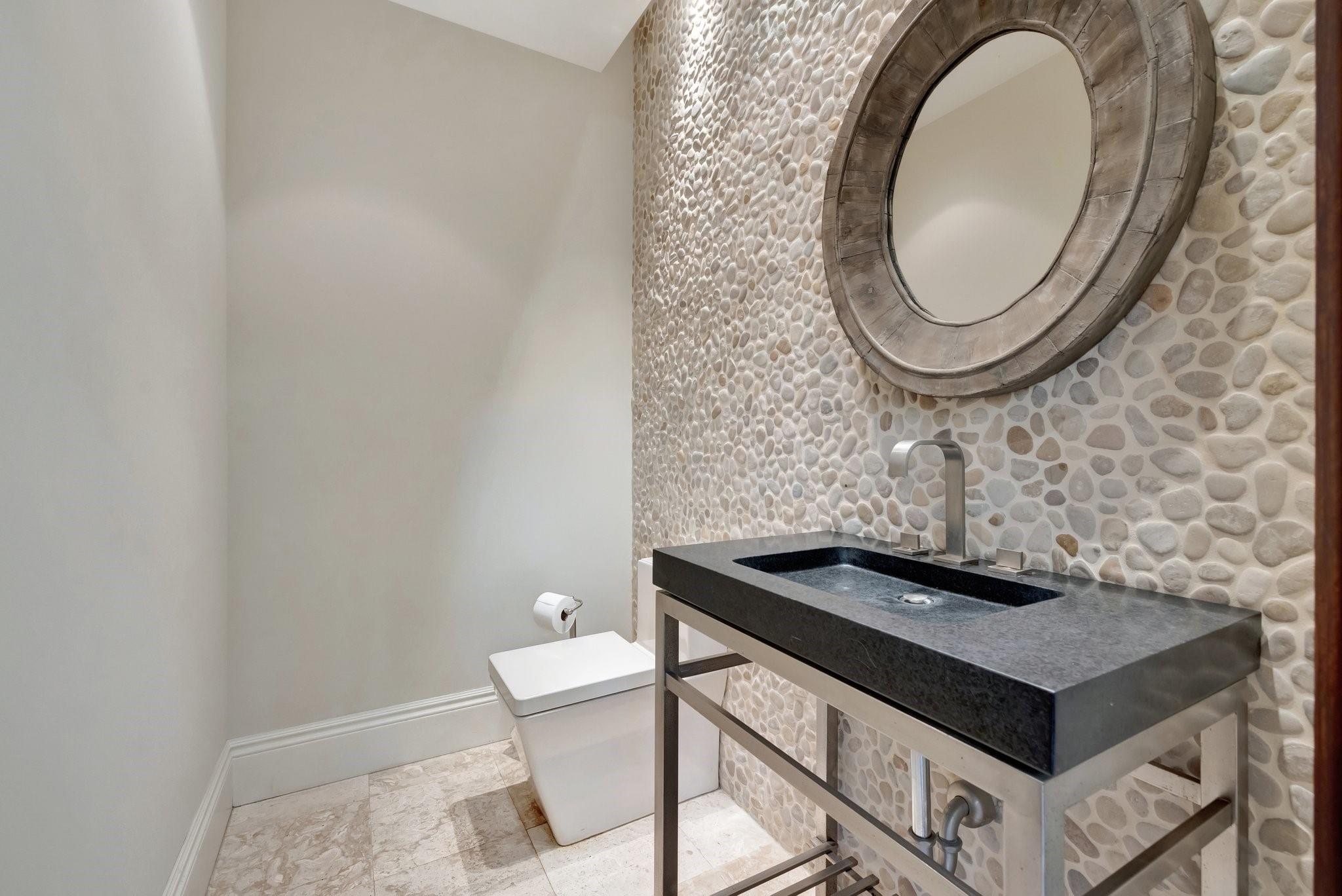 815 Idlewyld Dr Fort Lauderdale, FL 33301 815 Idlewyld Dr Fort Lauderdale, FL 33301