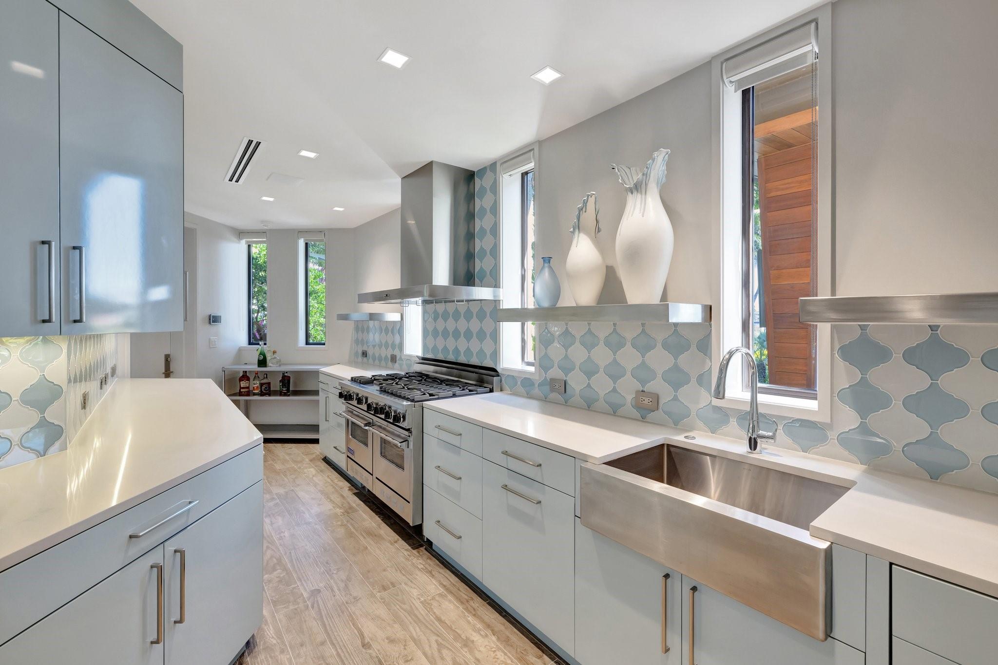 815 Idlewyld Dr Fort Lauderdale, FL 33301 815 Idlewyld Dr Fort Lauderdale, FL 33301