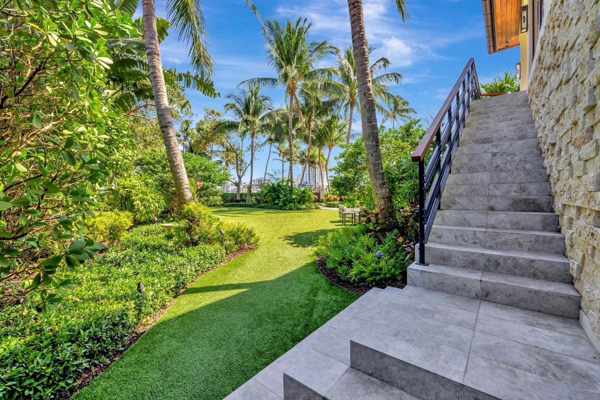 815 Idlewyld Dr Fort Lauderdale, FL 33301 815 Idlewyld Dr Fort Lauderdale, FL 33301