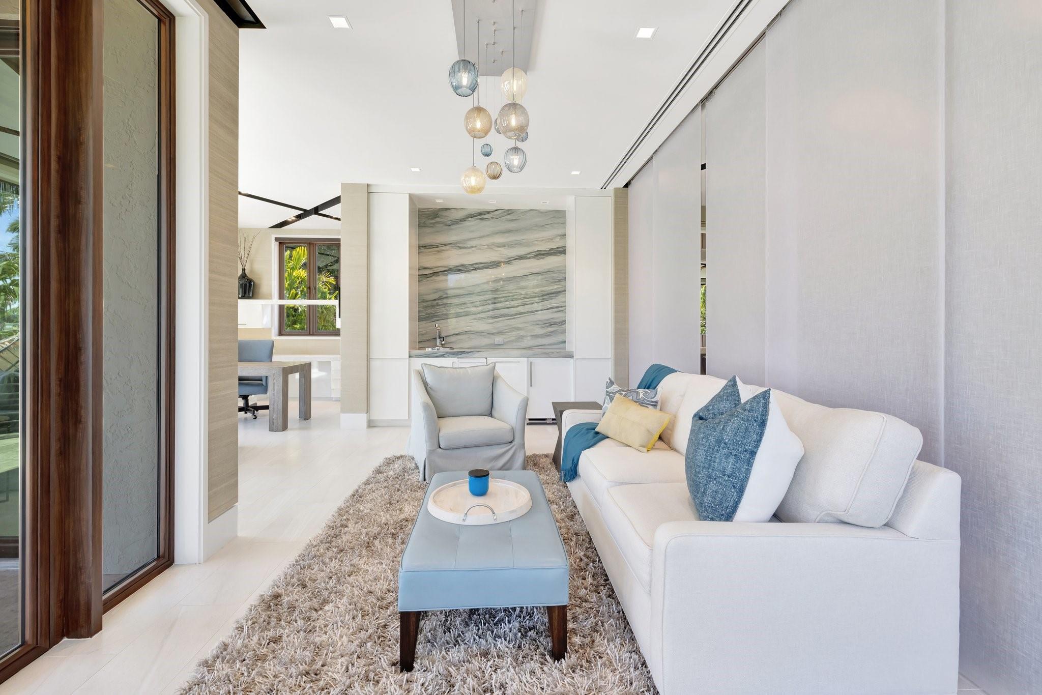 815 Idlewyld Dr Fort Lauderdale, FL 33301 815 Idlewyld Dr Fort Lauderdale, FL 33301