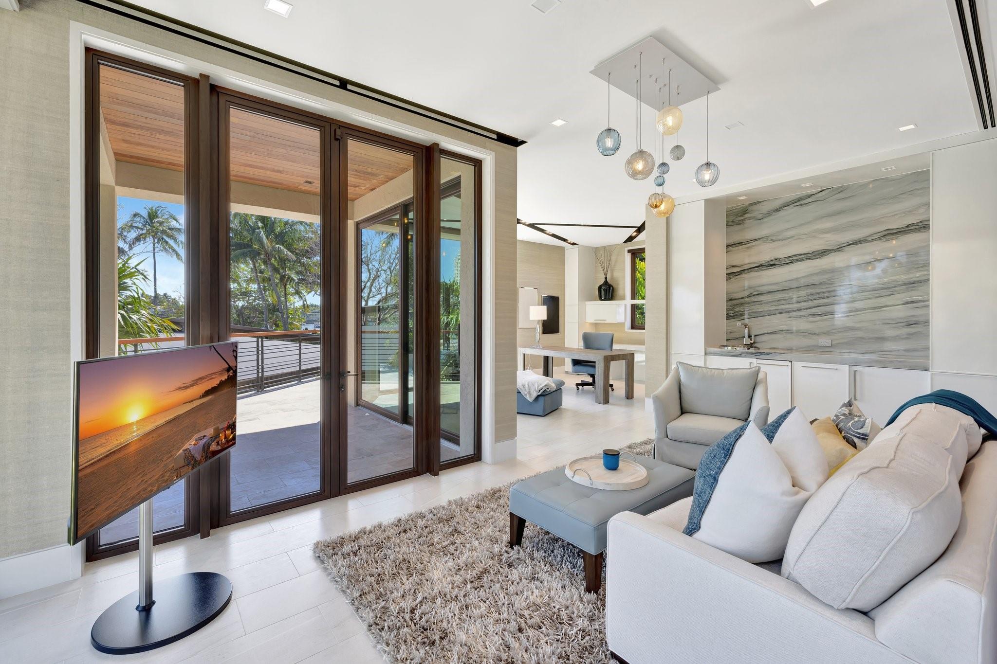 815 Idlewyld Dr Fort Lauderdale, FL 33301 815 Idlewyld Dr Fort Lauderdale, FL 33301