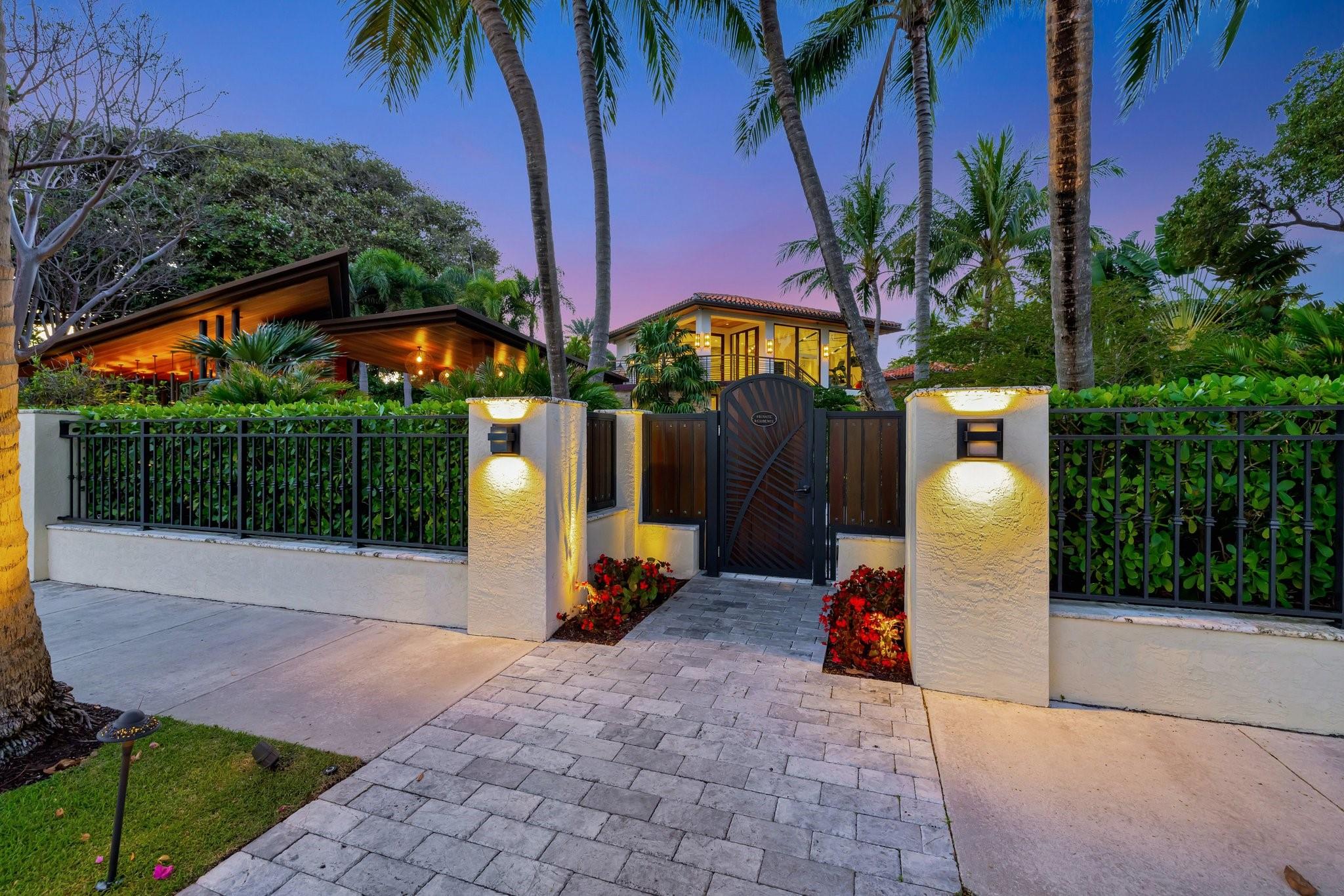 815 Idlewyld Dr Fort Lauderdale, FL 33301 815 Idlewyld Dr Fort Lauderdale, FL 33301