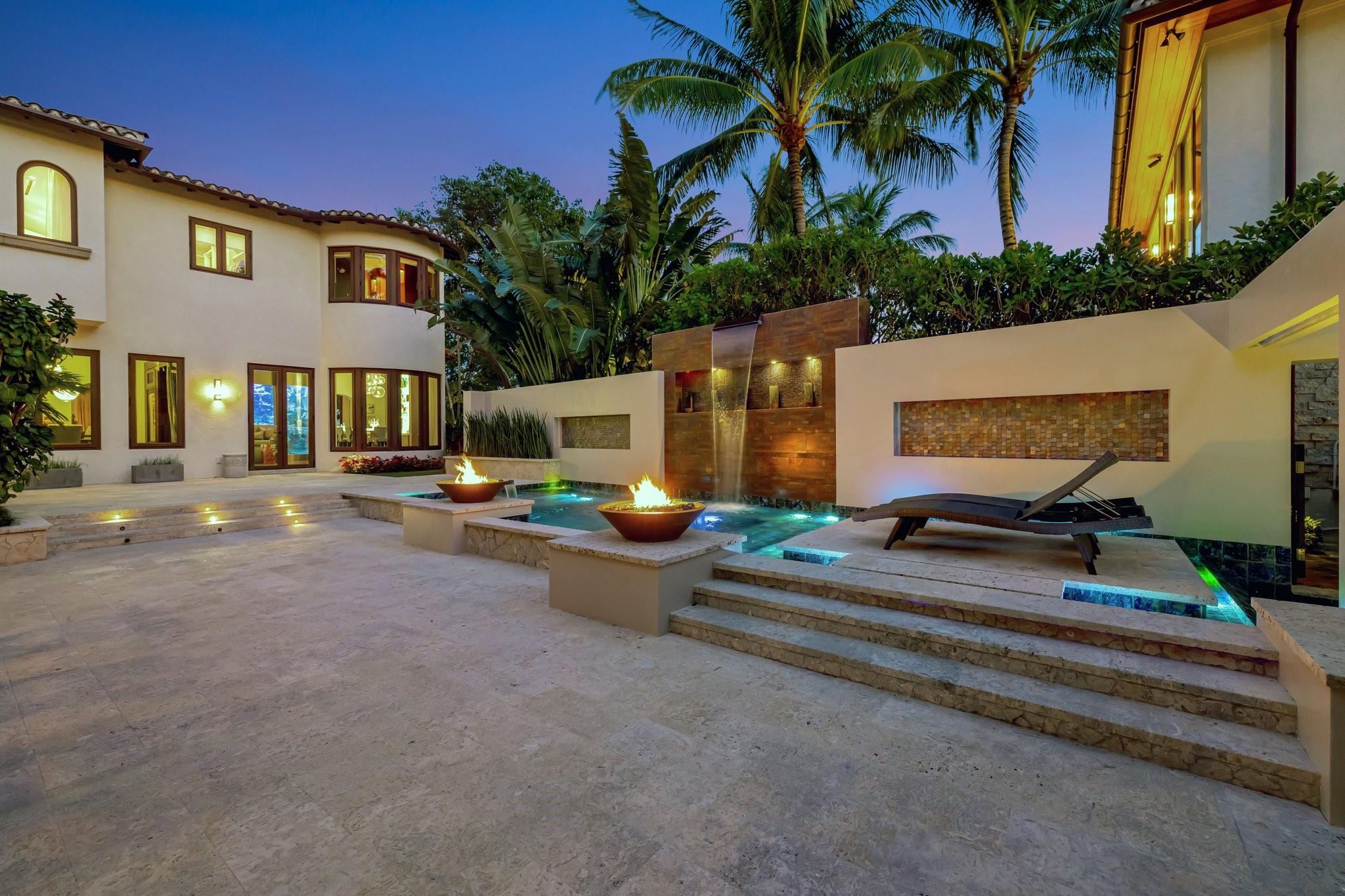 815 Idlewyld Dr Fort Lauderdale, FL 33301 815 Idlewyld Dr Fort Lauderdale, FL 33301