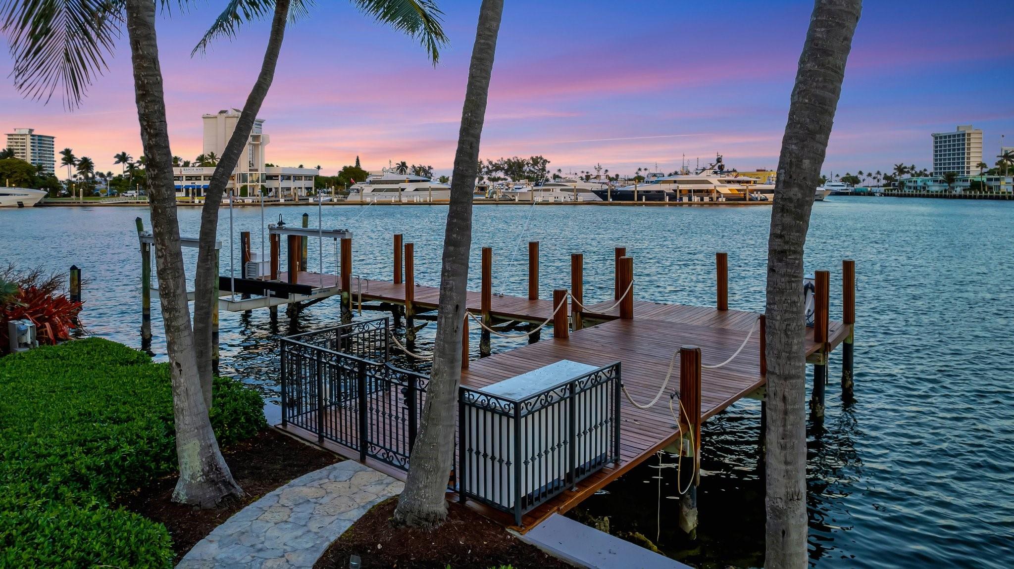 815 Idlewyld Dr Fort Lauderdale, FL 33301 815 Idlewyld Dr Fort Lauderdale, FL 33301