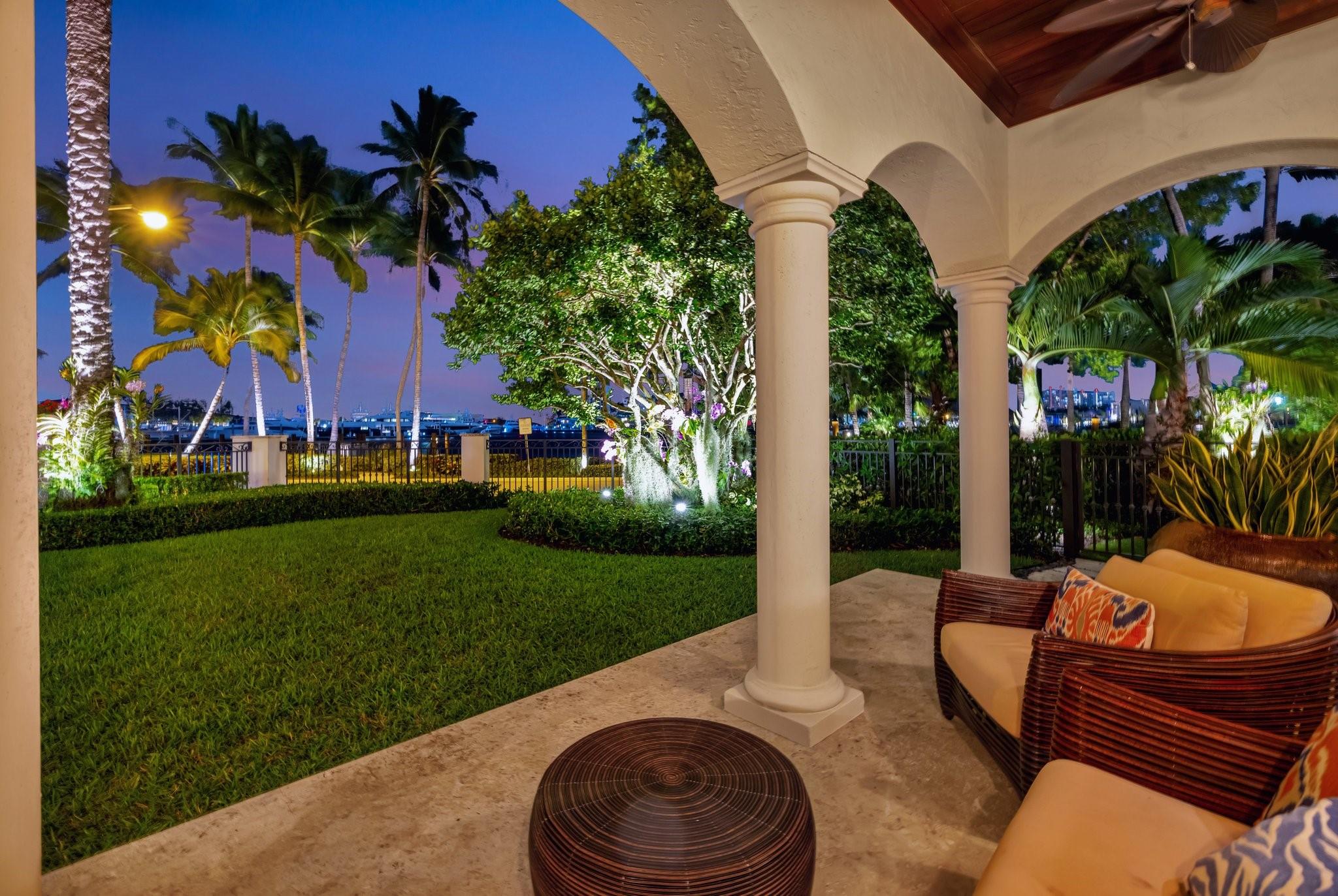 815 Idlewyld Dr Fort Lauderdale, FL 33301 815 Idlewyld Dr Fort Lauderdale, FL 33301