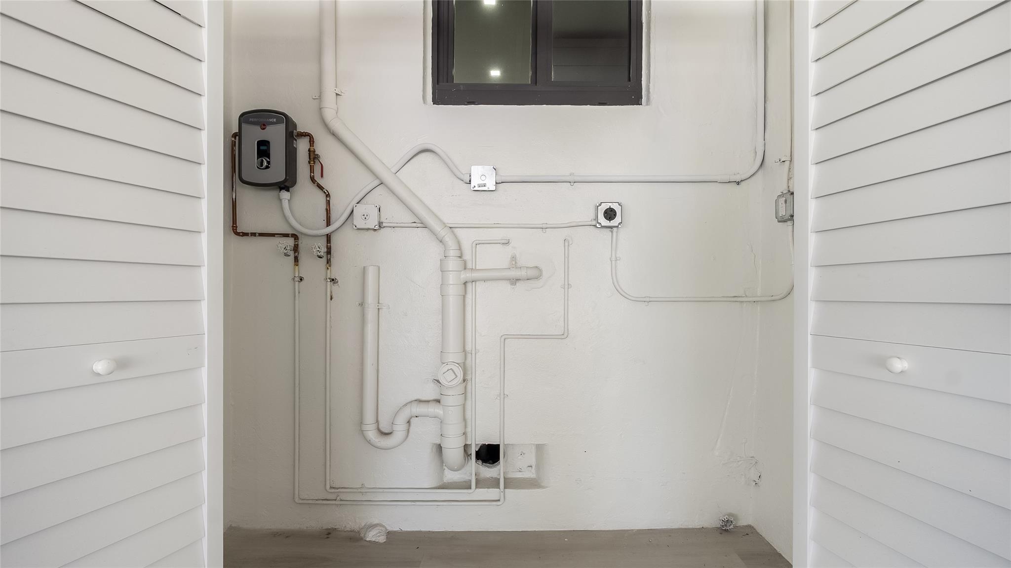 2271 SW 19th Ter,Miami, FL 33145