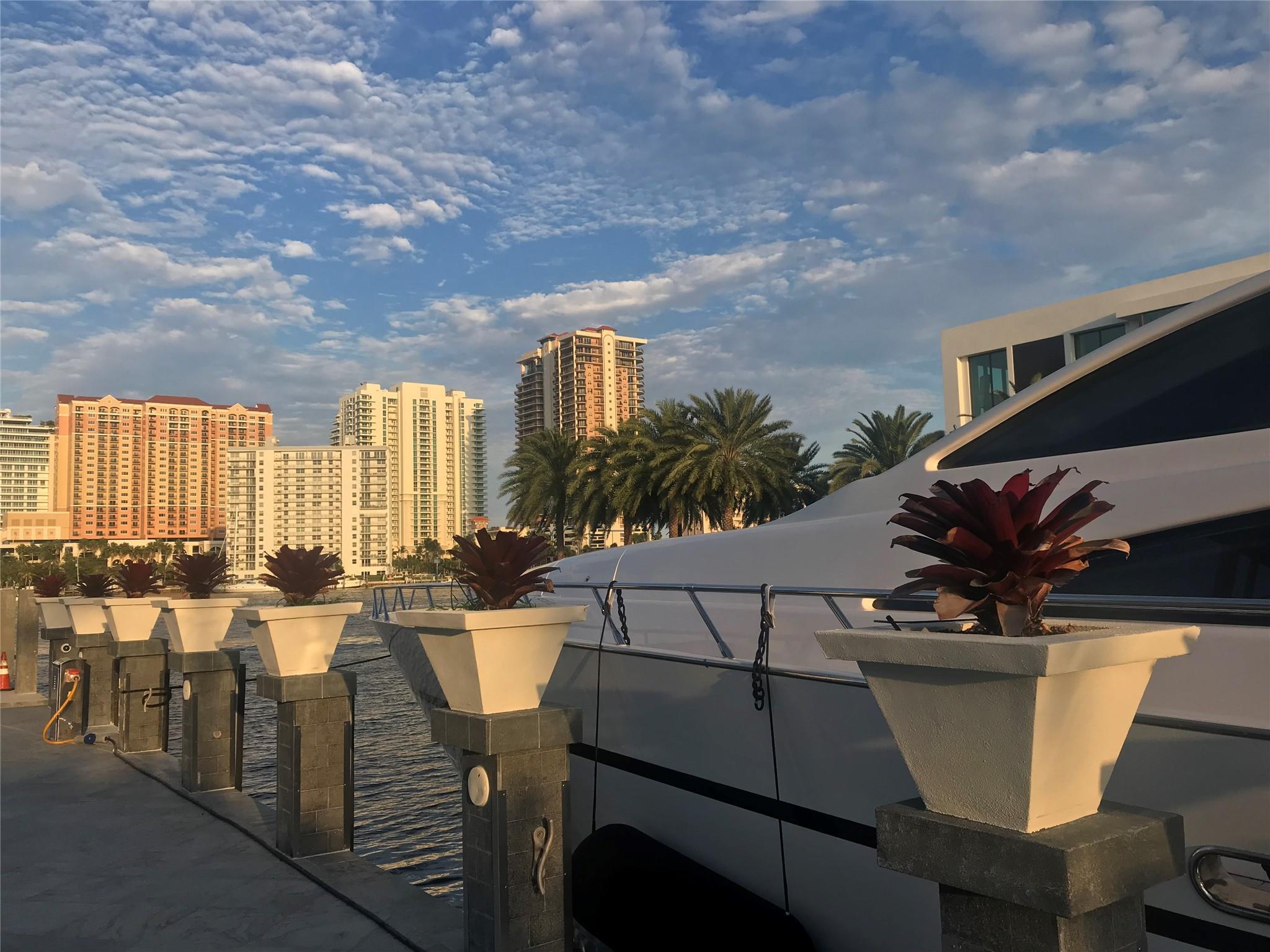 4 Pelican Dr Fort Lauderdale, FL 33301 4 Pelican Dr Fort Lauderdale, FL 33301