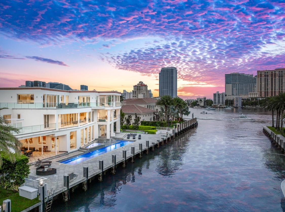 4 Pelican Dr Fort Lauderdale, FL 33301 4 Pelican Dr Fort Lauderdale, FL 33301