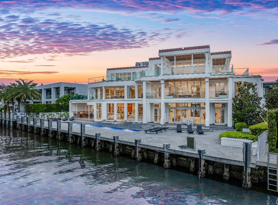 4 Pelican Dr Fort Lauderdale, FL 33301 4 Pelican Dr Fort Lauderdale, FL 33301