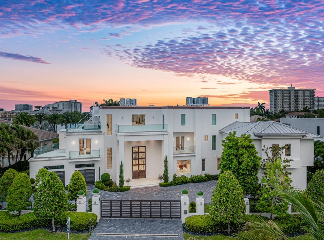 4 Pelican Dr Fort Lauderdale, FL 33301 4 Pelican Dr Fort Lauderdale, FL 33301