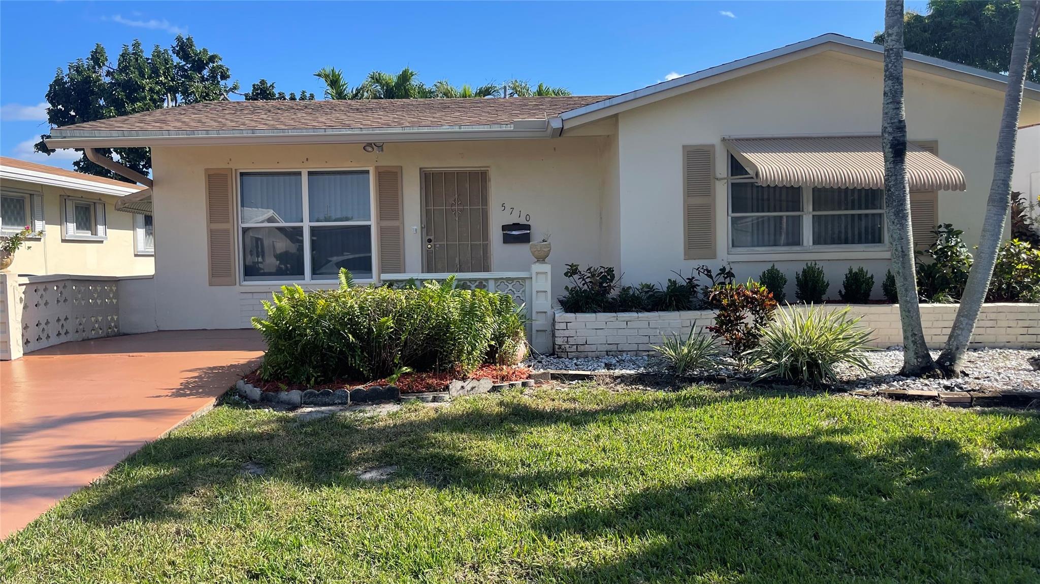 5710 NW 68th Ter